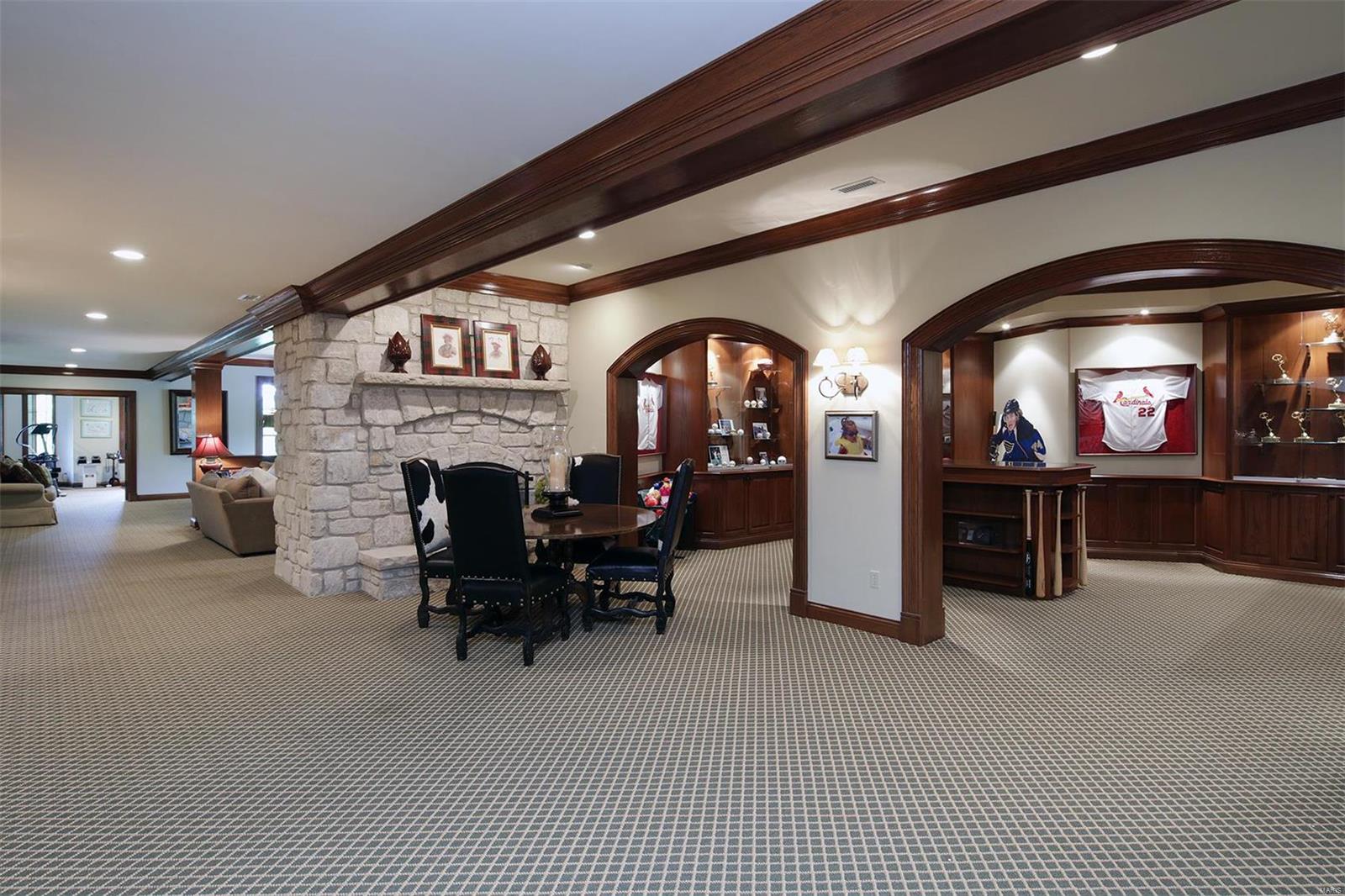 18 Upper Warson Drive Ladue, MO 63124 - Photo 21 of 28