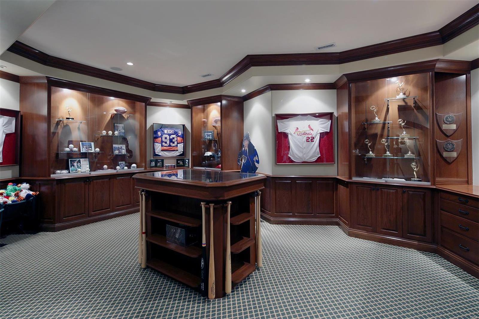 18 Upper Warson Drive Ladue, MO 63124 - Photo 22 of 28