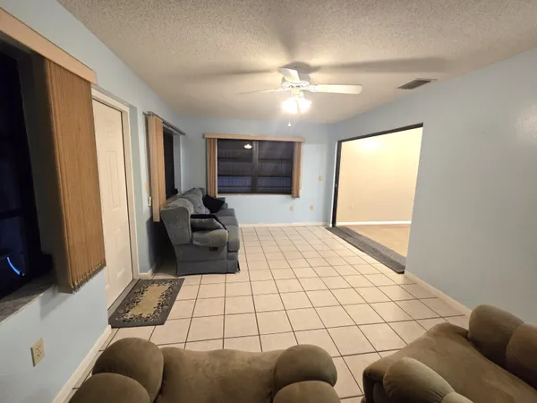 $349,999 | 2907 Southeast 21st Court, Okeechobee, FL 34974