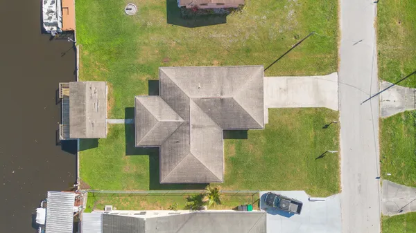 $349,999 | 2907 Southeast 21st Court, Okeechobee, FL 34974