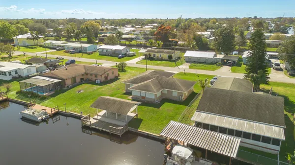 $349,999 | 2907 Southeast 21st Court, Okeechobee, FL 34974