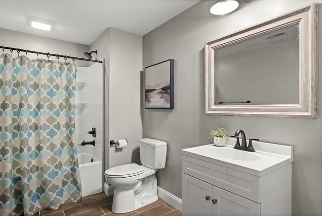 $430,000 | 406 Raef Road, Downs, IL 61736