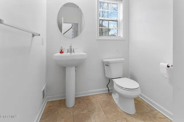 $3,000 | 4 Oldham Place, Wilton, NY 12831