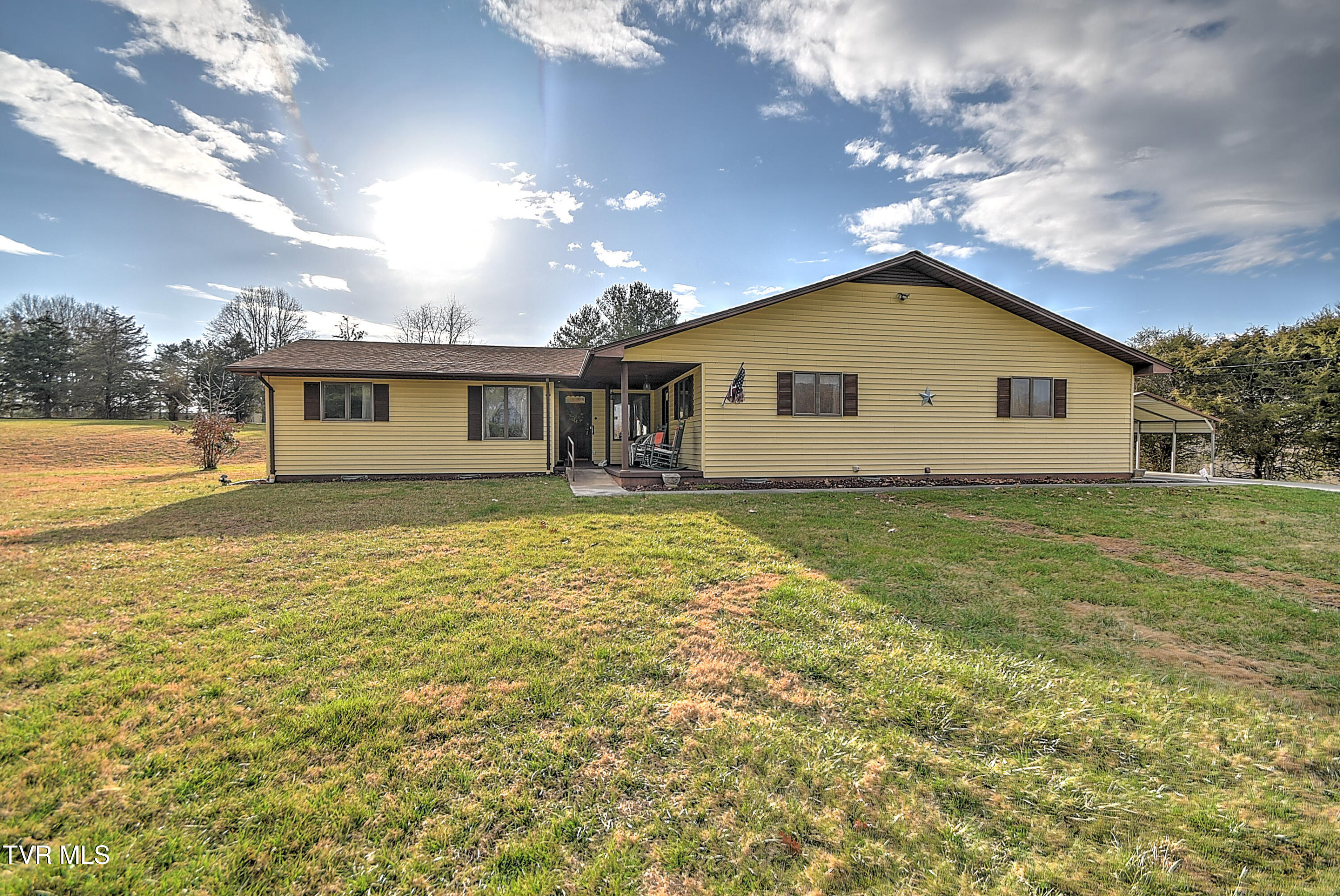 805 Clairmont Road Johnson City, TN 37601 - Photo 1 of 66 803 Clairmont KW