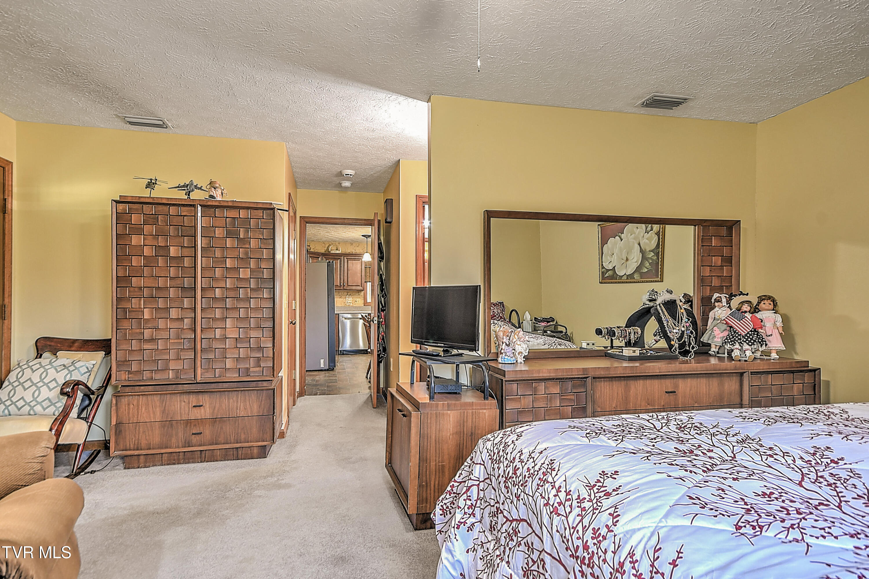 805 Clairmont Road Johnson City, TN 37601 - Photo 12 of 66 803 Clairmont KW-31