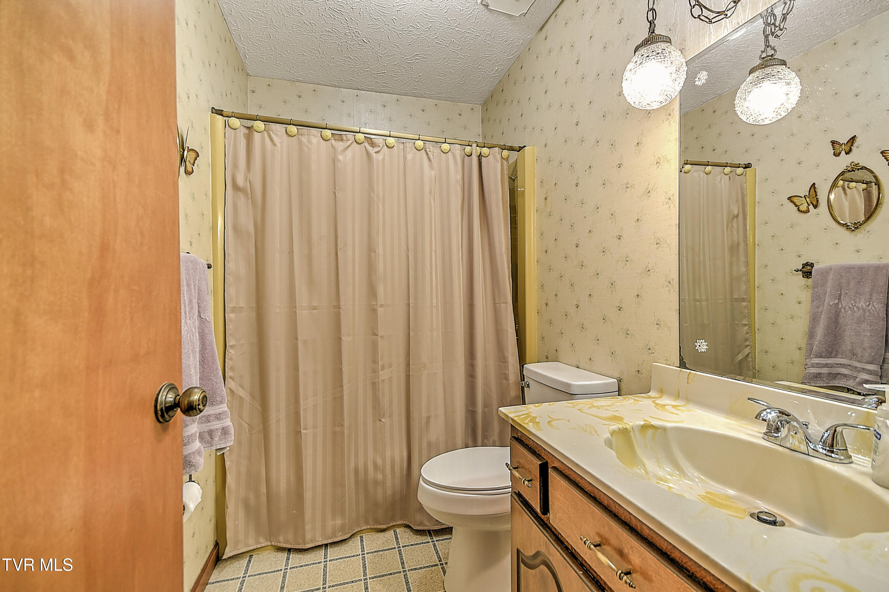 805 Clairmont Road Johnson City, TN 37601 - Photo 19 of 66 803 Clairmont KW-14