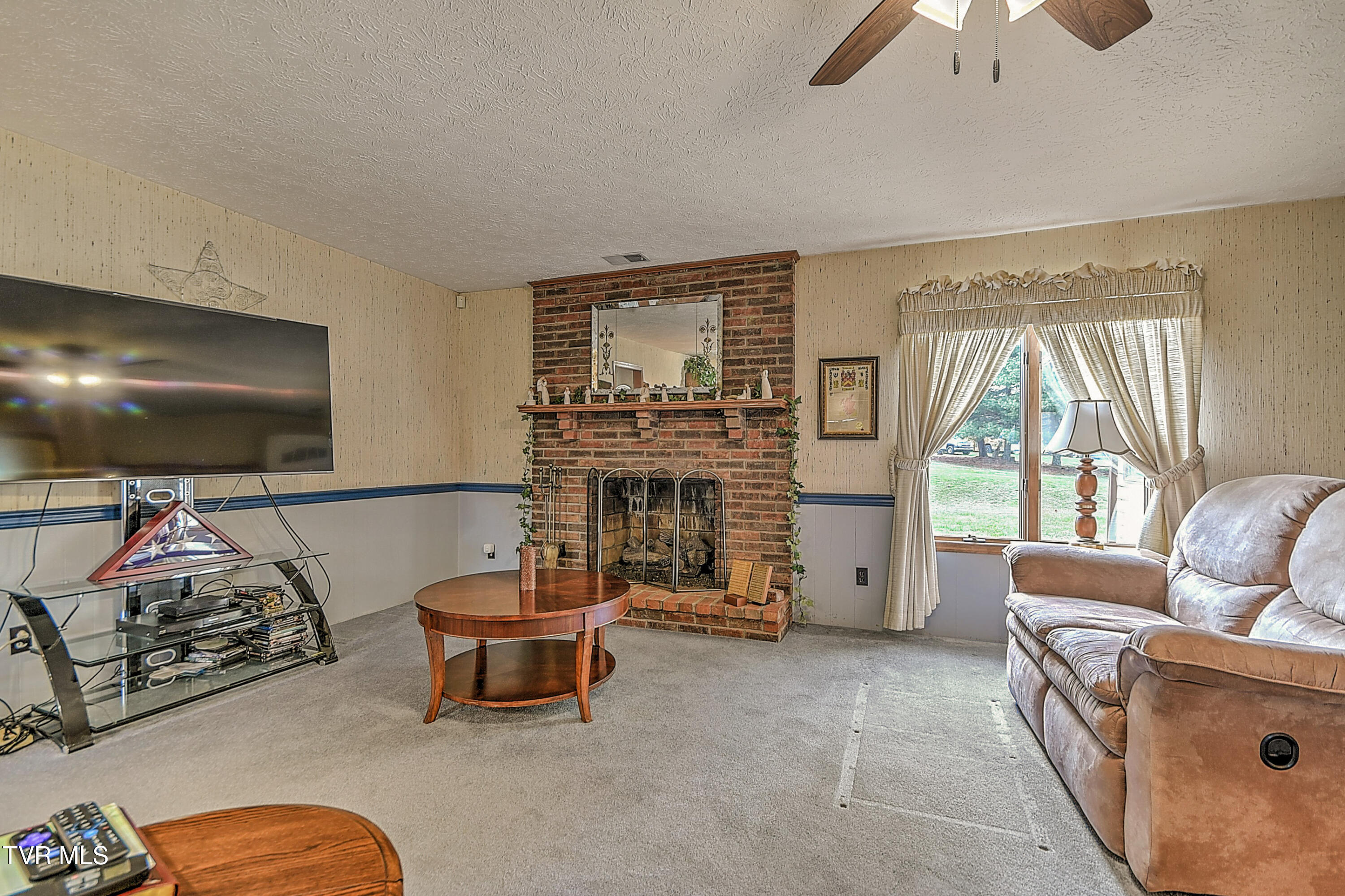 805 Clairmont Road Johnson City, TN 37601 - Photo 2 of 66 803 Clairmont KW-6
