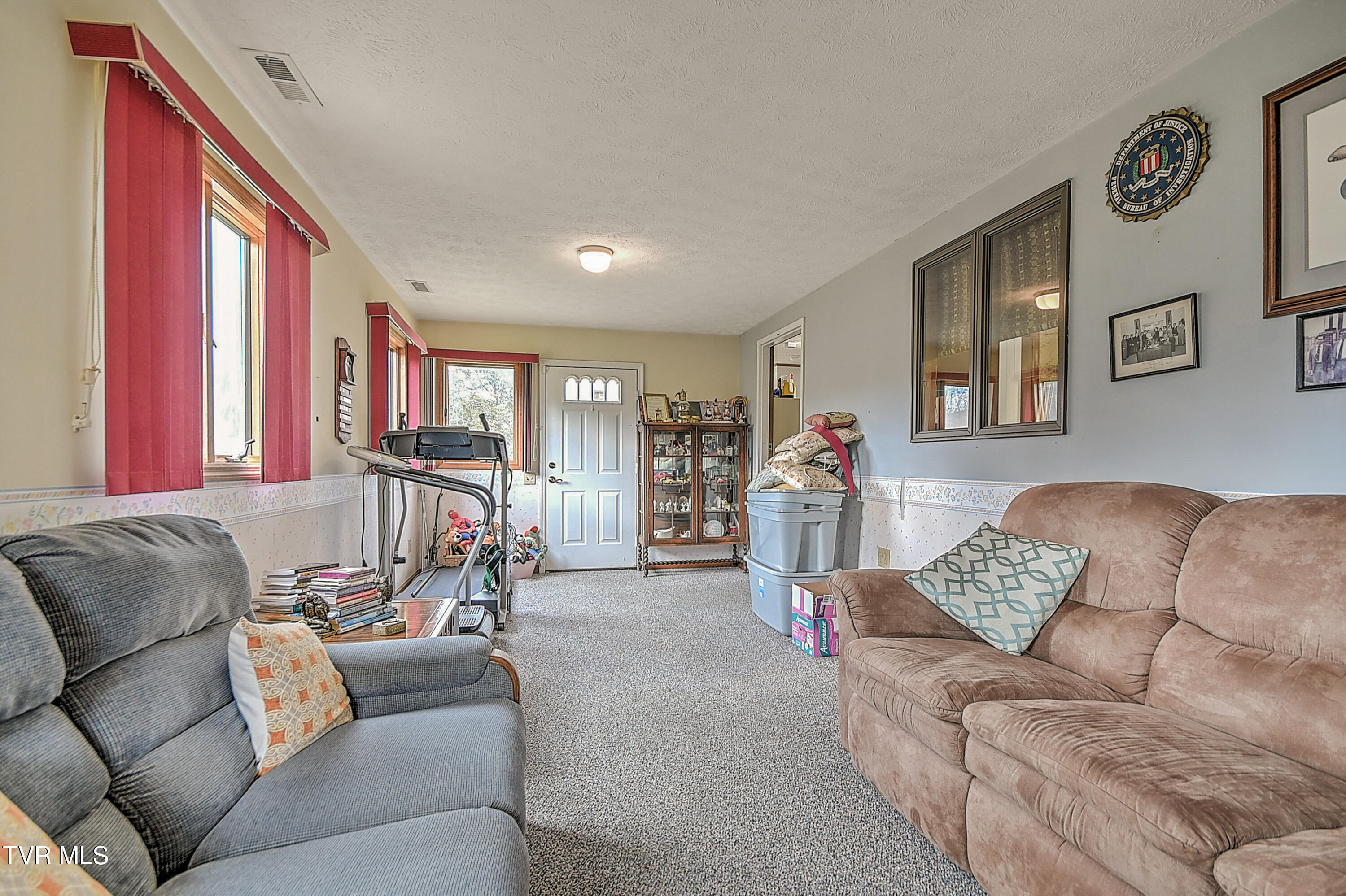 805 Clairmont Road Johnson City, TN 37601 - Photo 24 of 66 803 Clairmont KW-19