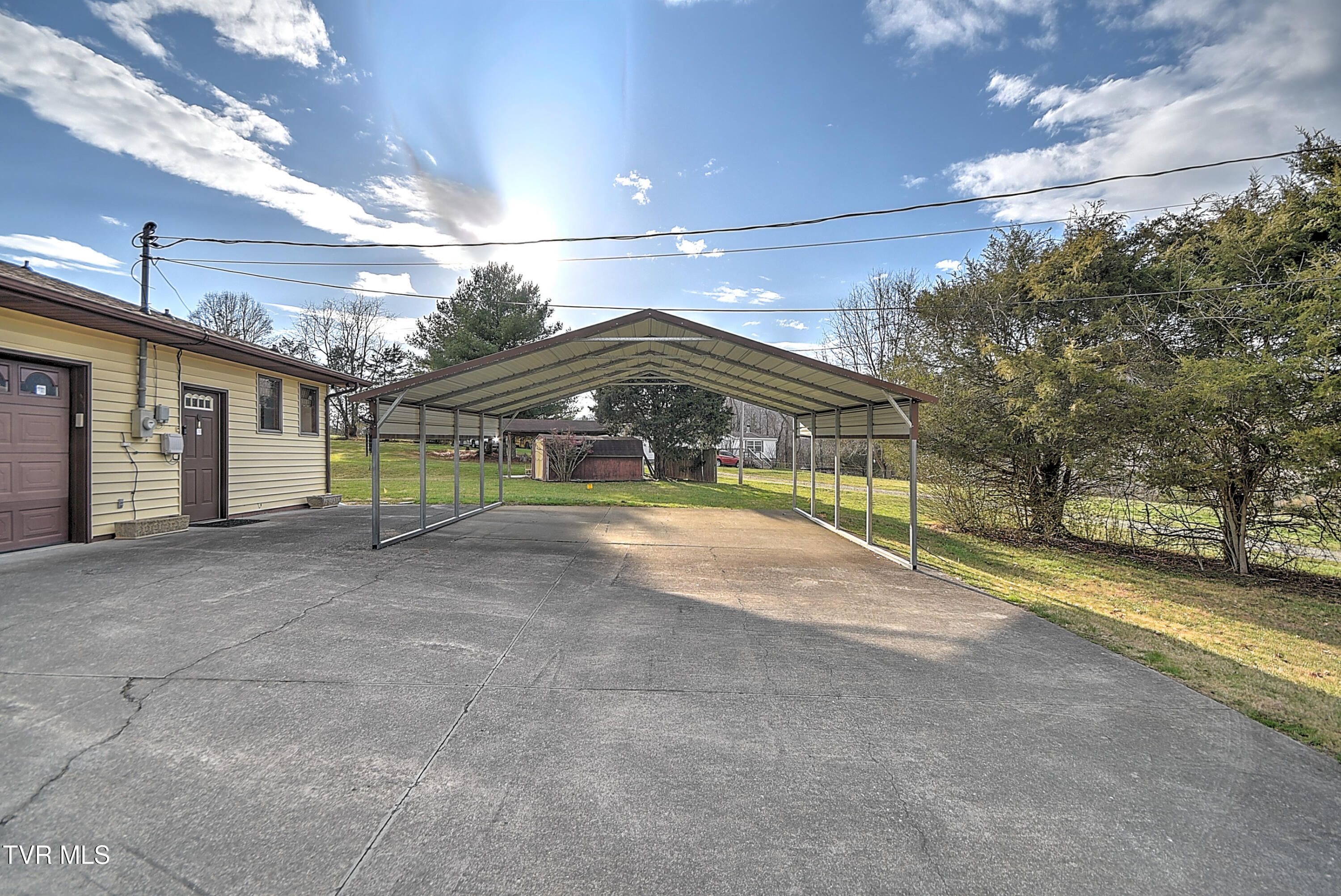 805 Clairmont Road Johnson City, TN 37601 - Photo 31 of 66 803 Clairmont KW-43
