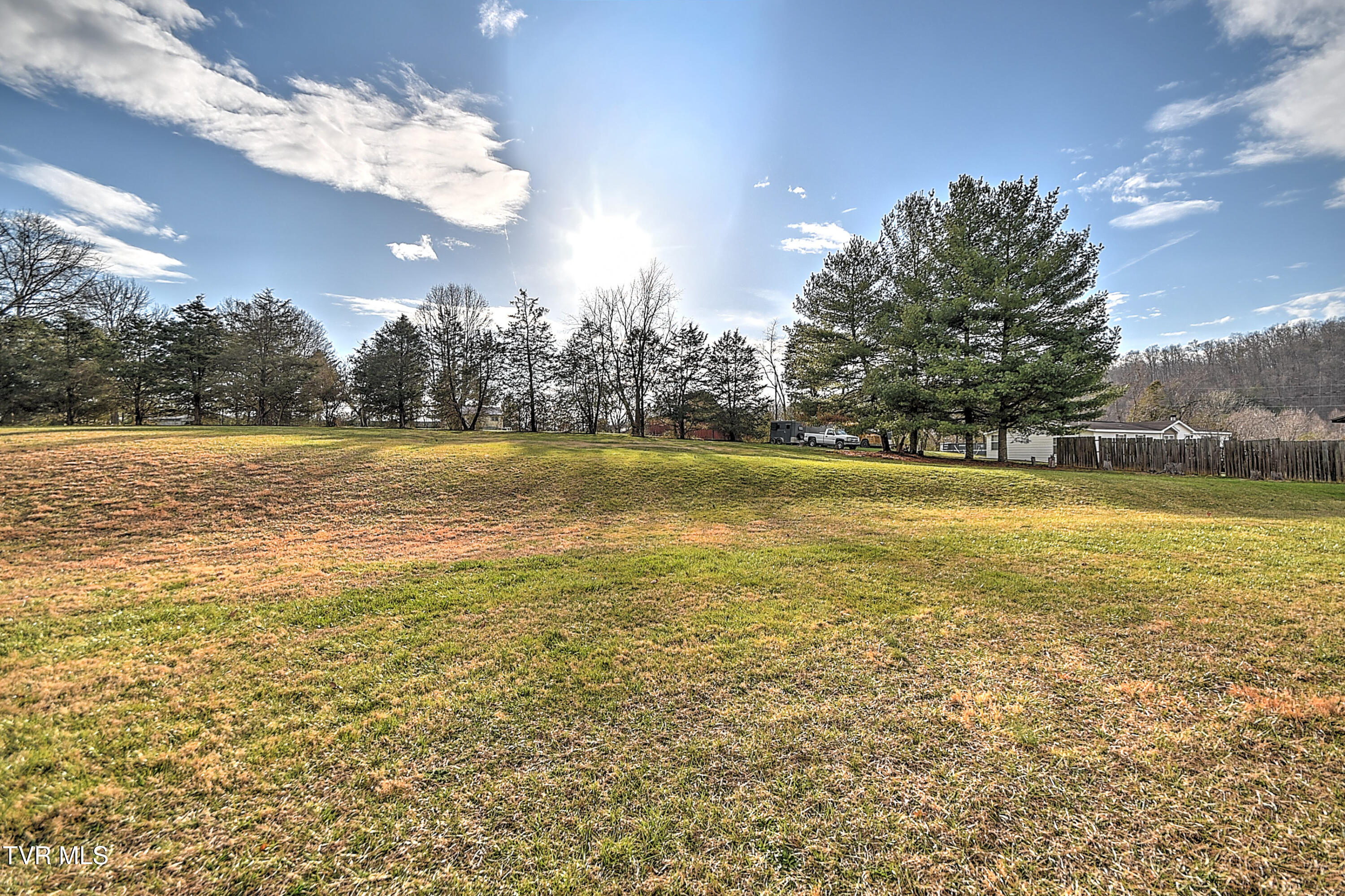 805 Clairmont Road Johnson City, TN 37601 - Photo 35 of 66 803 Clairmont KW-35