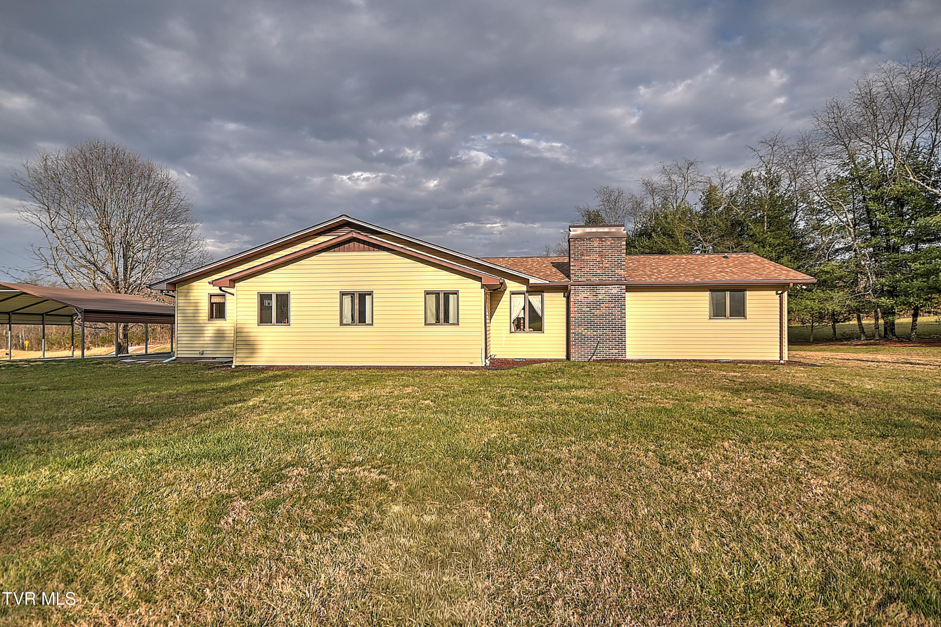 805 Clairmont Road Johnson City, TN 37601 - Photo 36 of 66 803 Clairmont KW-37
