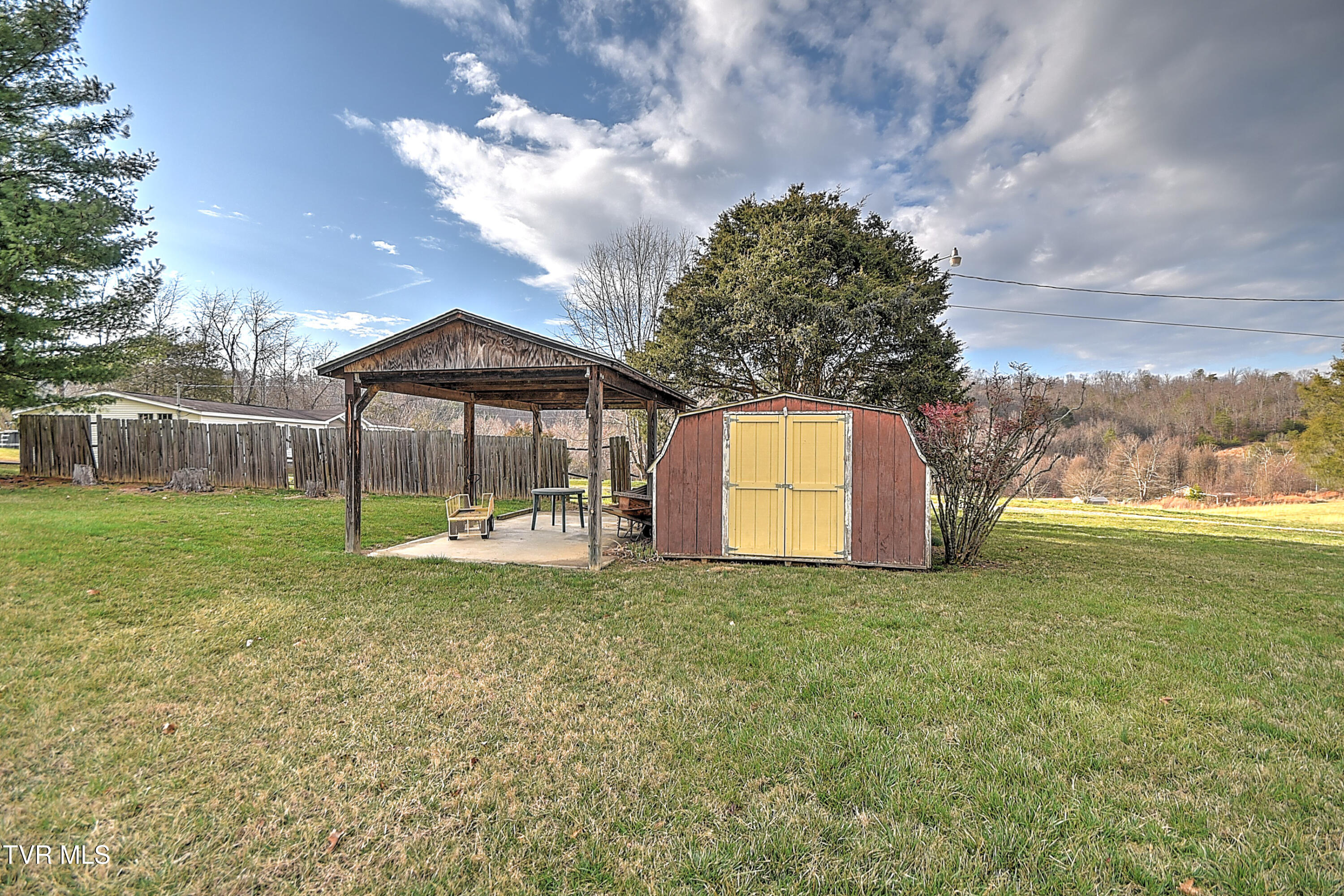 805 Clairmont Road Johnson City, TN 37601 - Photo 39 of 66 803 Clairmont KW-40