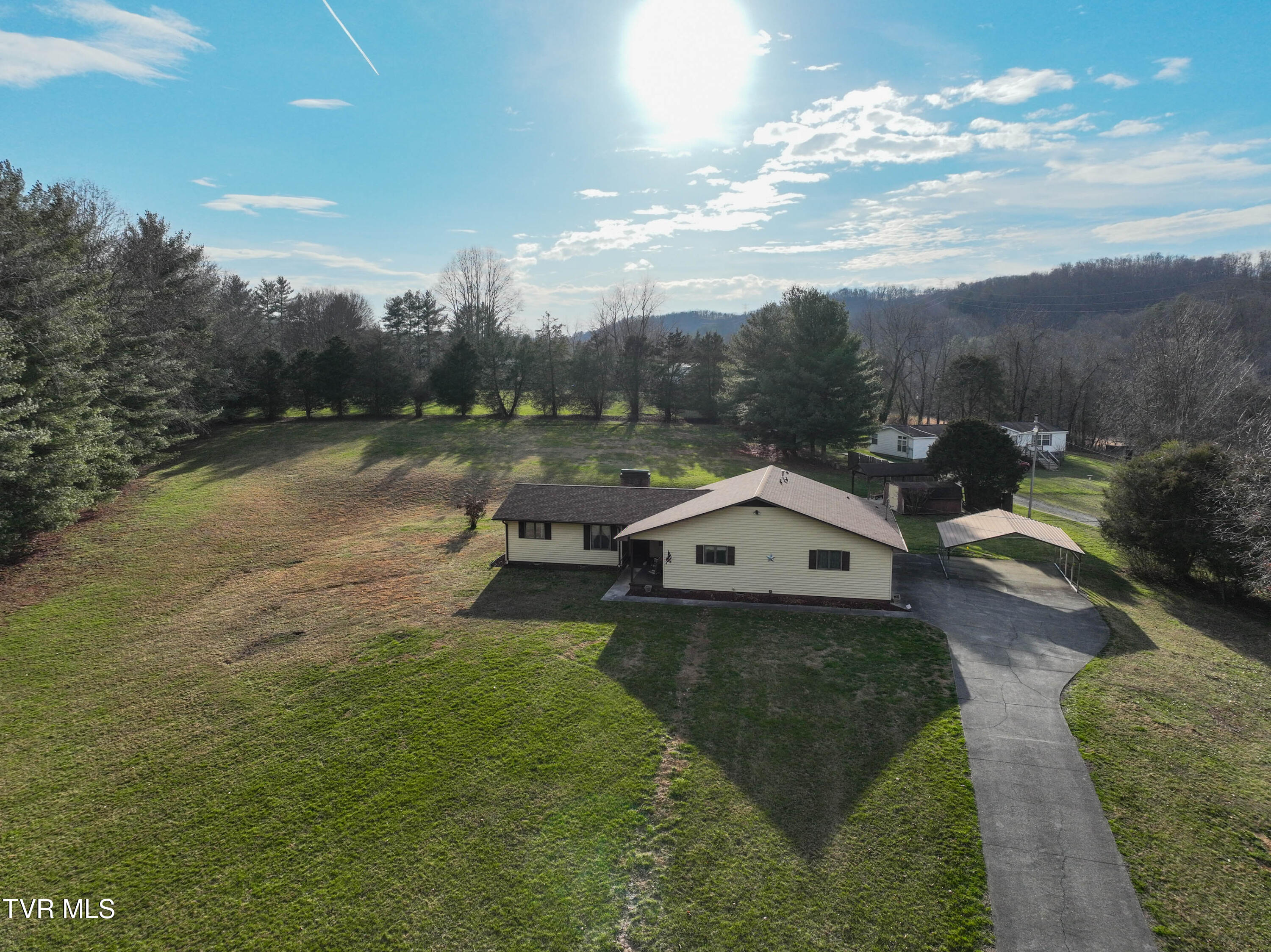 805 Clairmont Road Johnson City, TN 37601 - Photo 42 of 66 308 Clairmont Drone WHITE-3