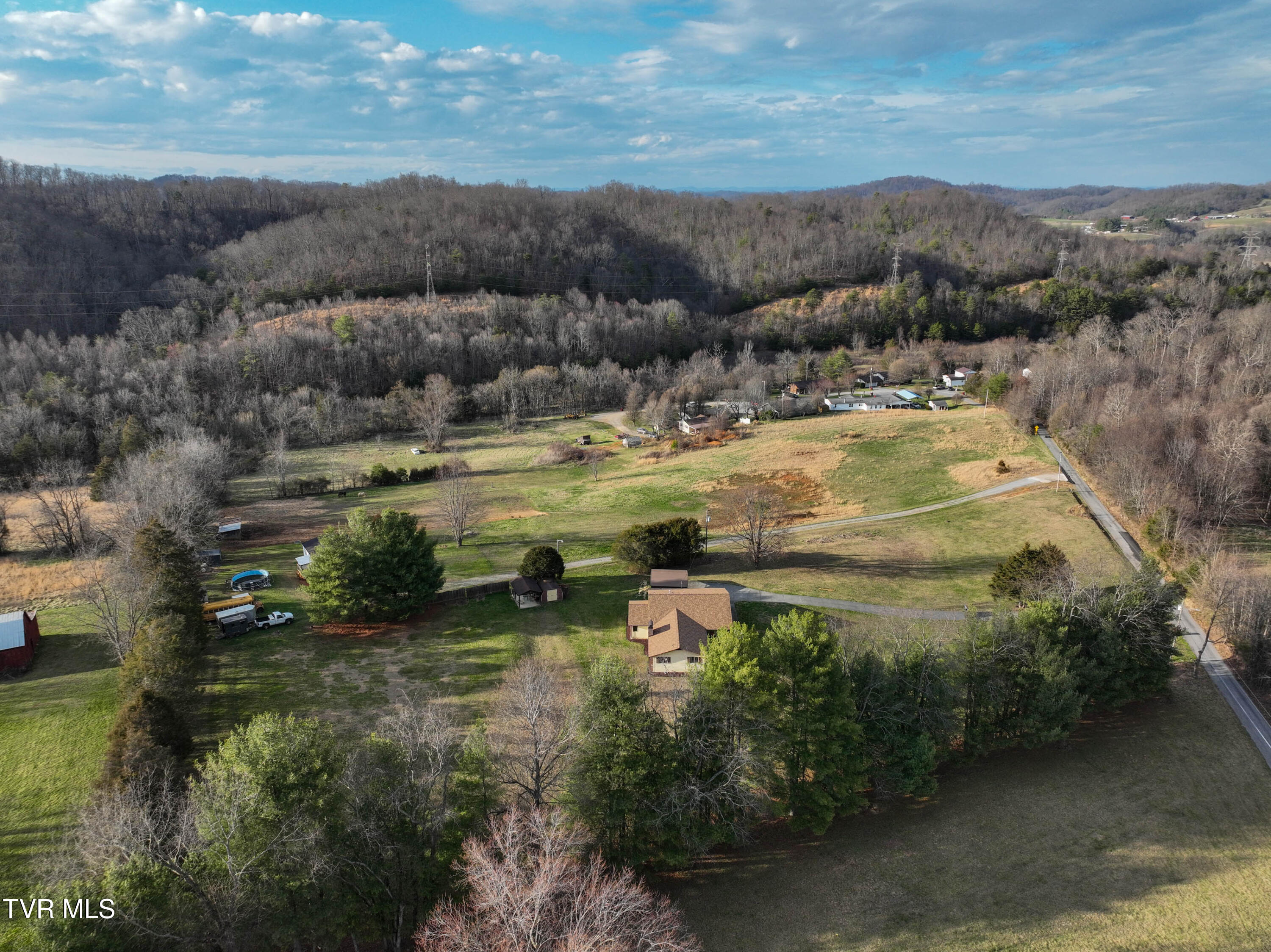 805 Clairmont Road Johnson City, TN 37601 - Photo 47 of 66 308 Clairmont Drone WHITE-7