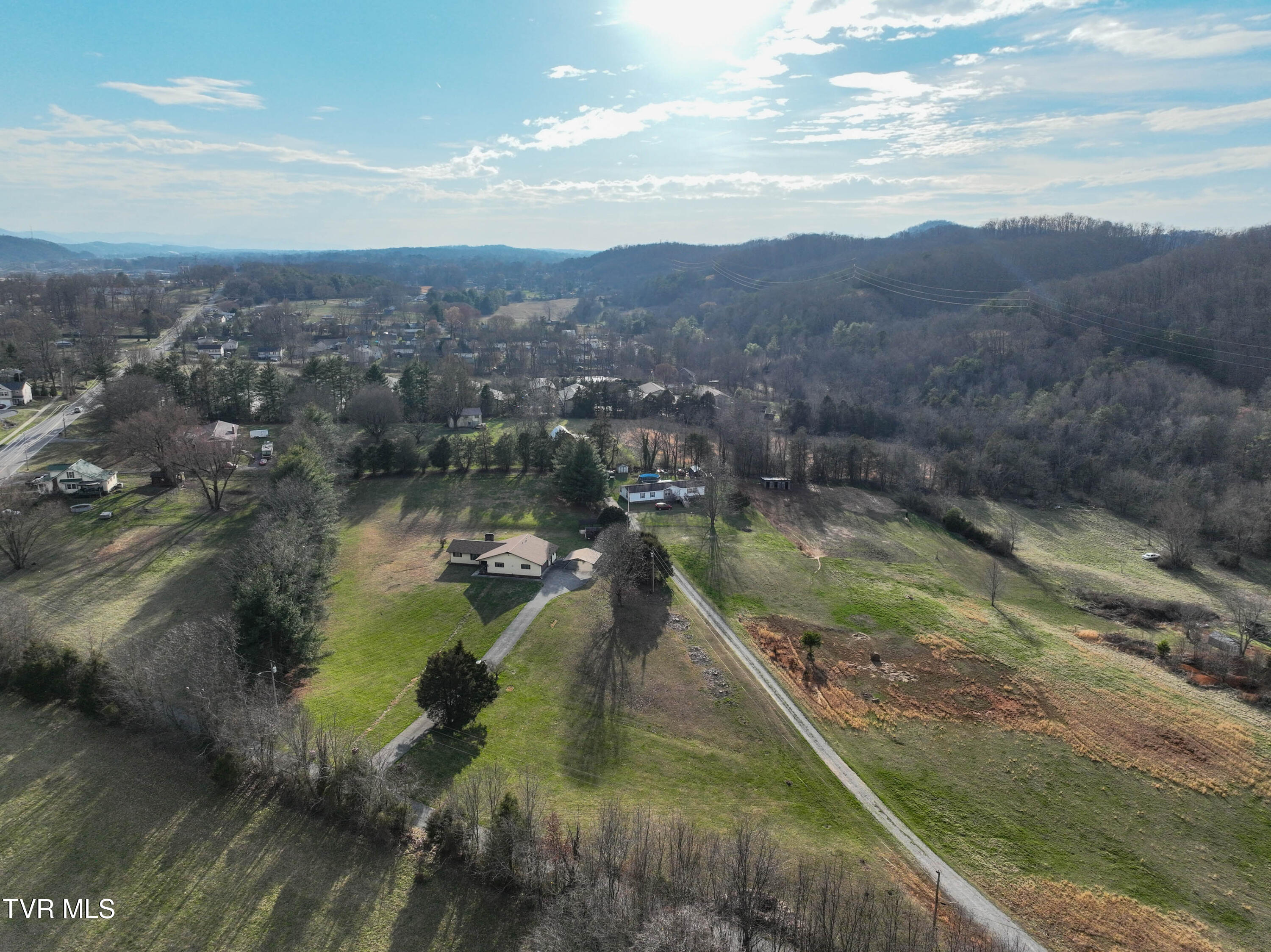 805 Clairmont Road Johnson City, TN 37601 - Photo 49 of 66 308 Clairmont Drone WHITE-9