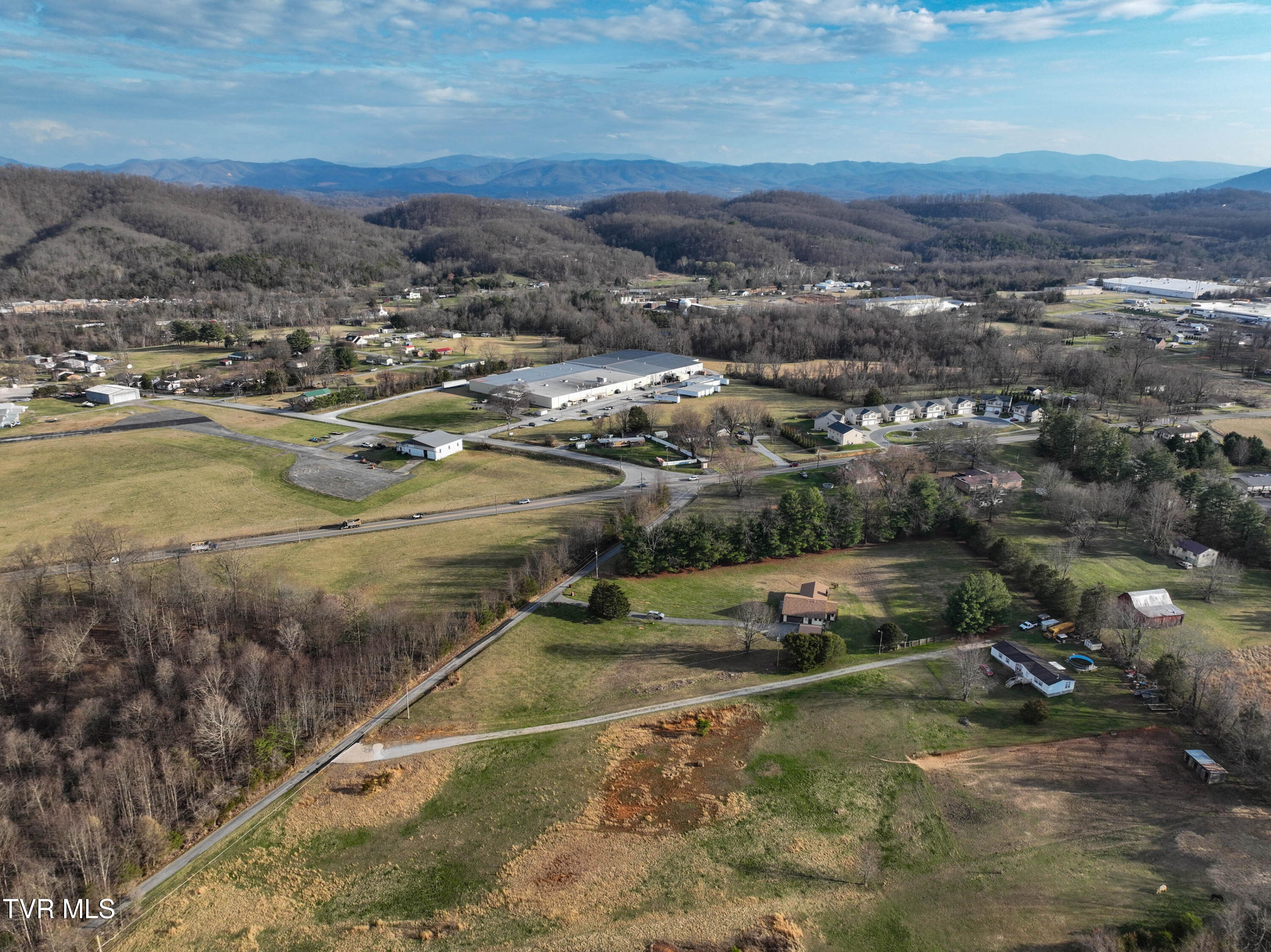 805 Clairmont Road Johnson City, TN 37601 - Photo 56 of 66 308 Clairmont Drone WHITE-16
