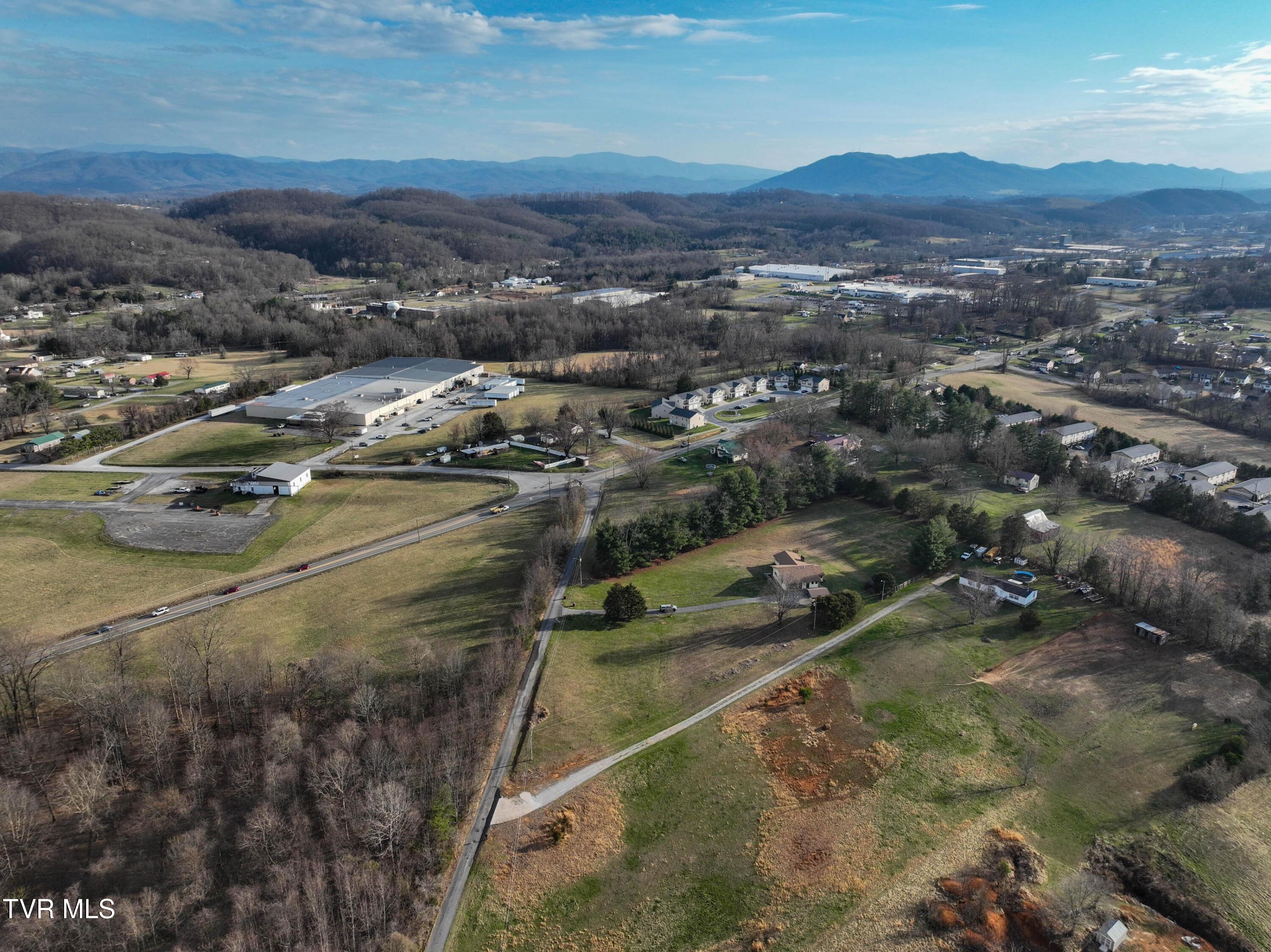 805 Clairmont Road Johnson City, TN 37601 - Photo 57 of 66 308 Clairmont Drone WHITE-17
