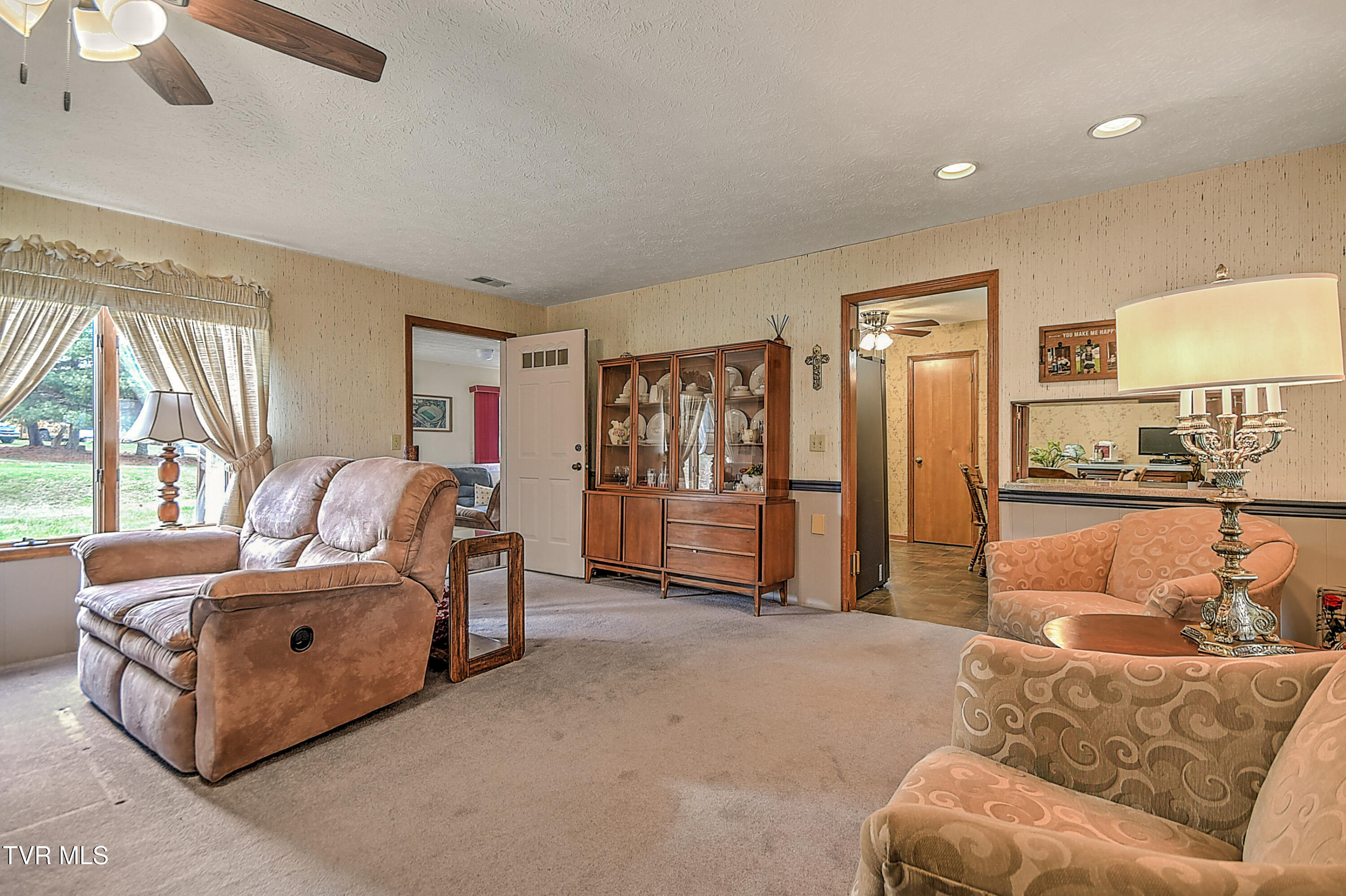 805 Clairmont Road Johnson City, TN 37601 - Photo 6 of 66 803 Clairmont KW-10