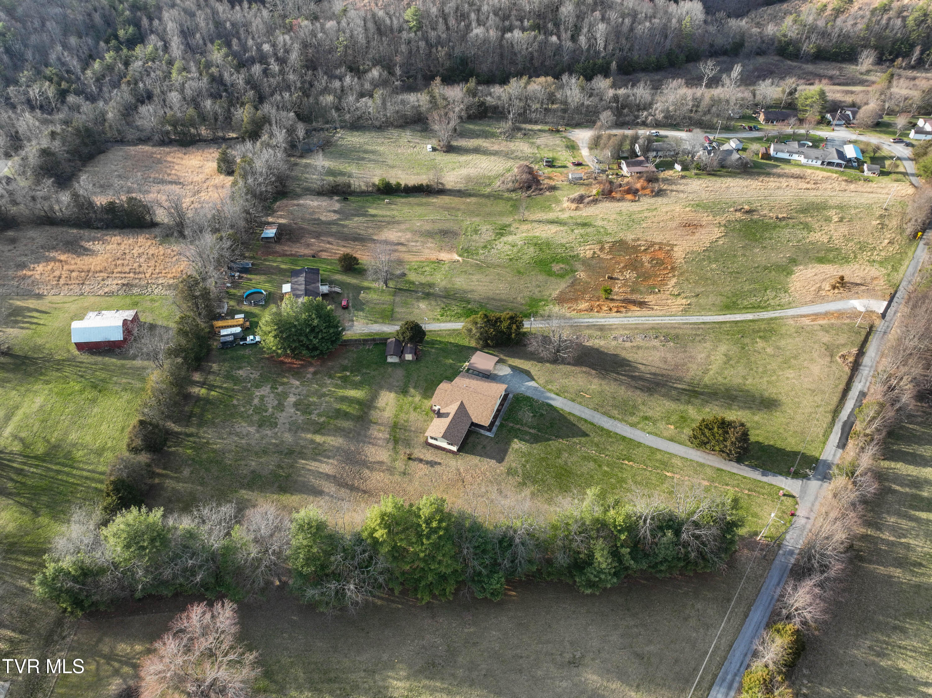 805 Clairmont Road Johnson City, TN 37601 - Photo 64 of 66 308 Clairmont Drone WHITE-25
