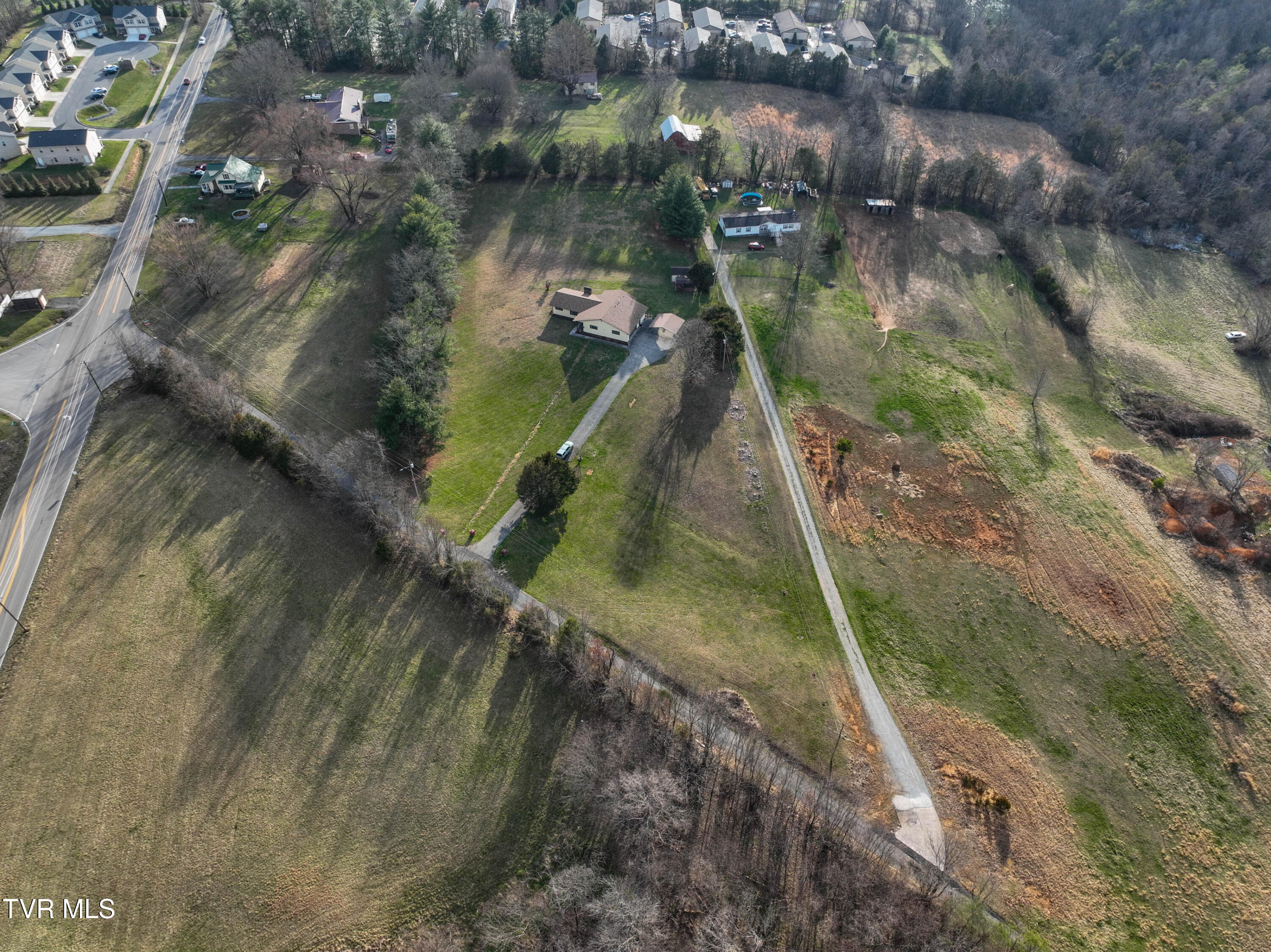 805 Clairmont Road Johnson City, TN 37601 - Photo 66 of 66 308 Clairmont Drone WHITE-27