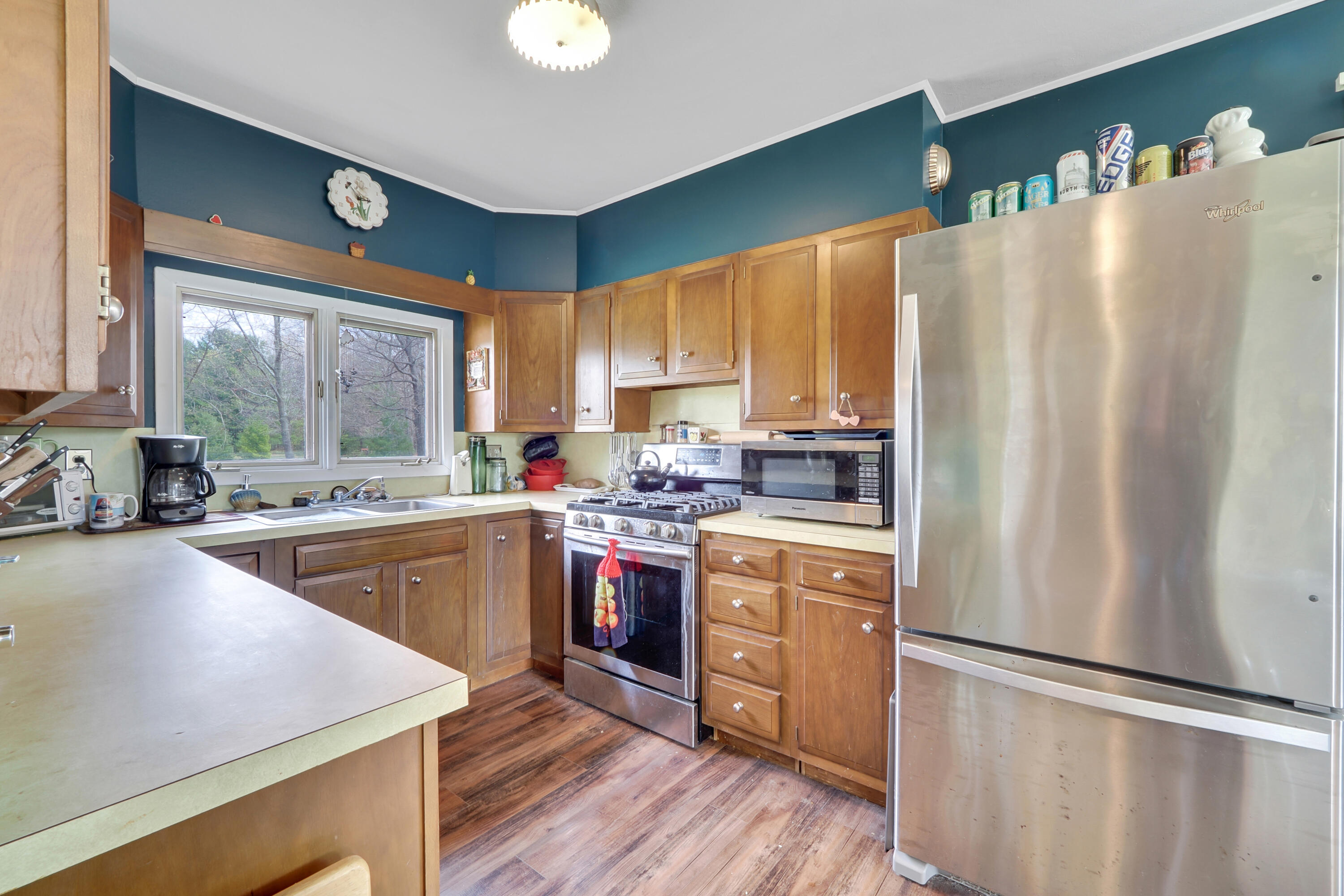 1759 Lakeshore Road Manistee, MI 49660 - Photo 6 of 46 p5071391-p5071395