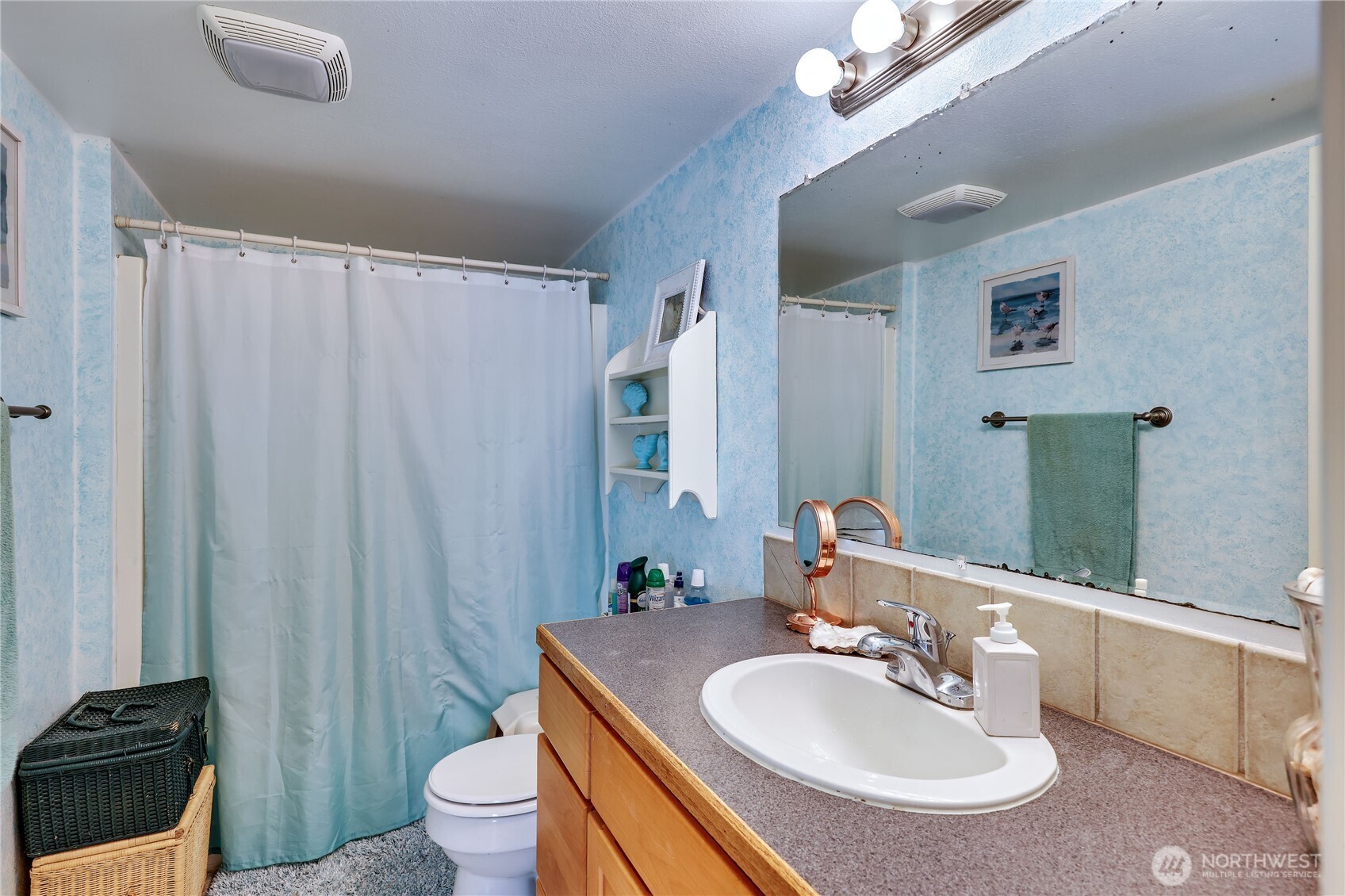 2120 Northeast Edwin Court Poulsbo, WA 98370 - Photo 15 of 25