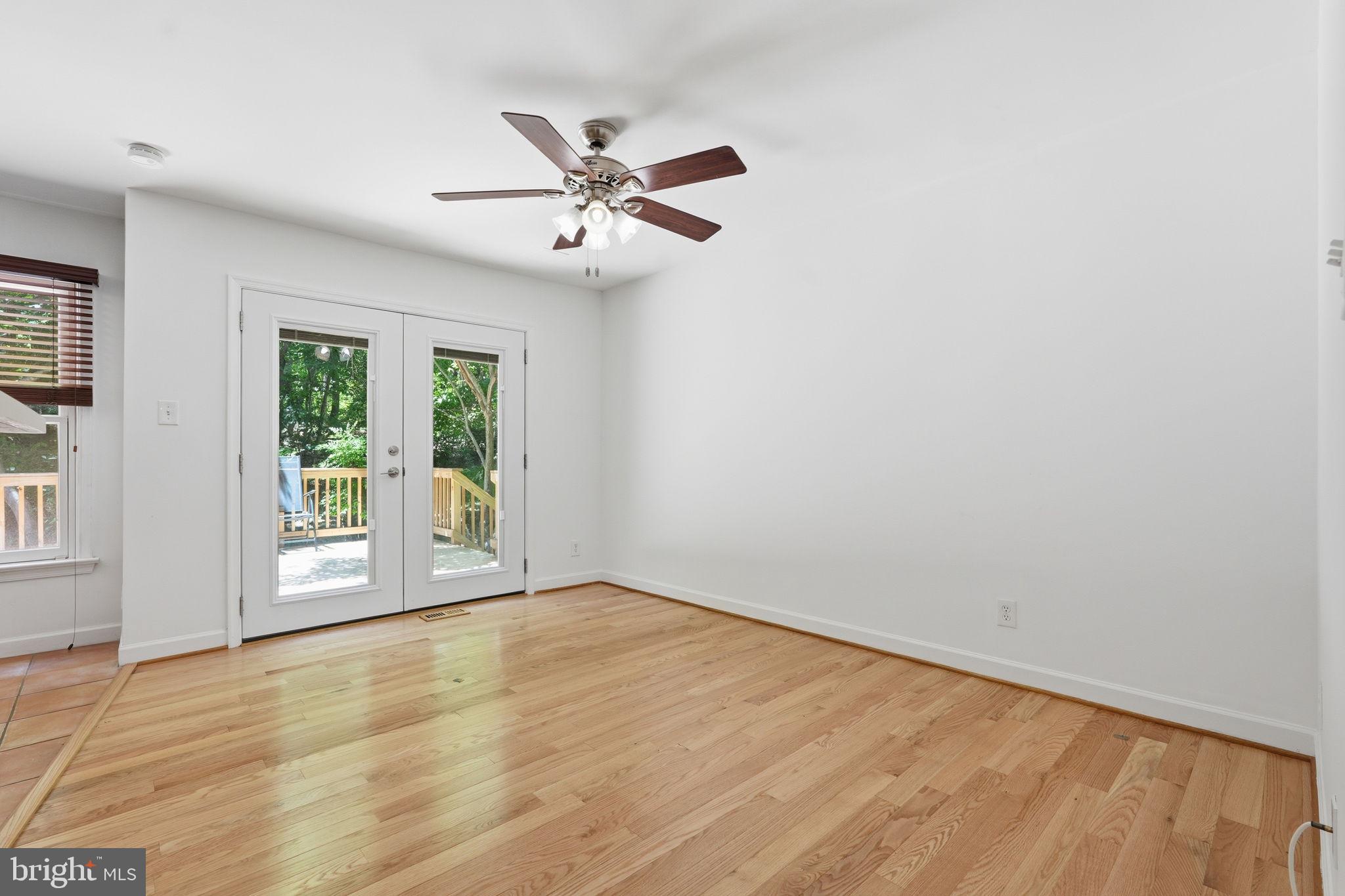 1609 Oak Spring Way Reston, VA 20190 - Photo 11 of 50