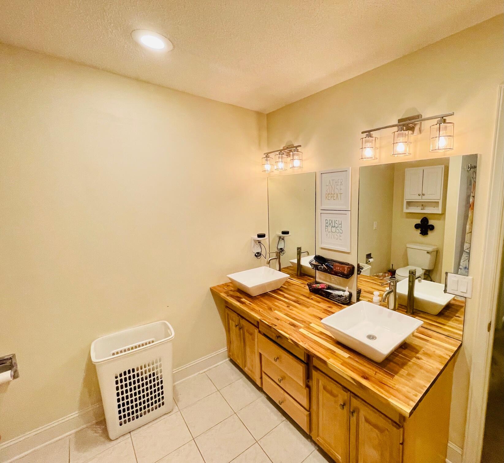 7901 Standifer Gap Road Chattanooga, TN 37421 - Photo 14 of 19 vanity