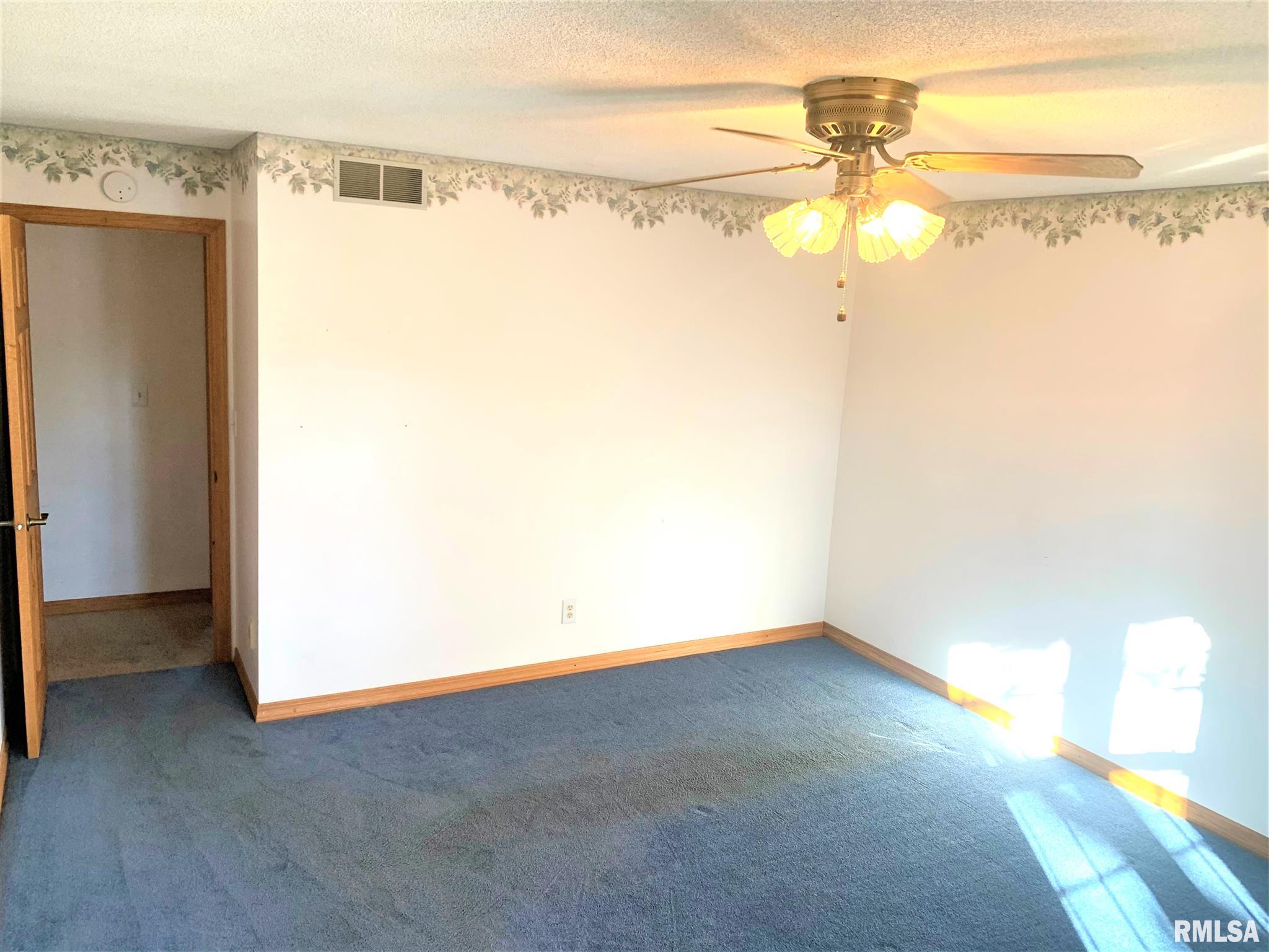 1620 Homewood Avenue Springfield, IL 62704 - Photo 12 of 26 Gallery Image 12
