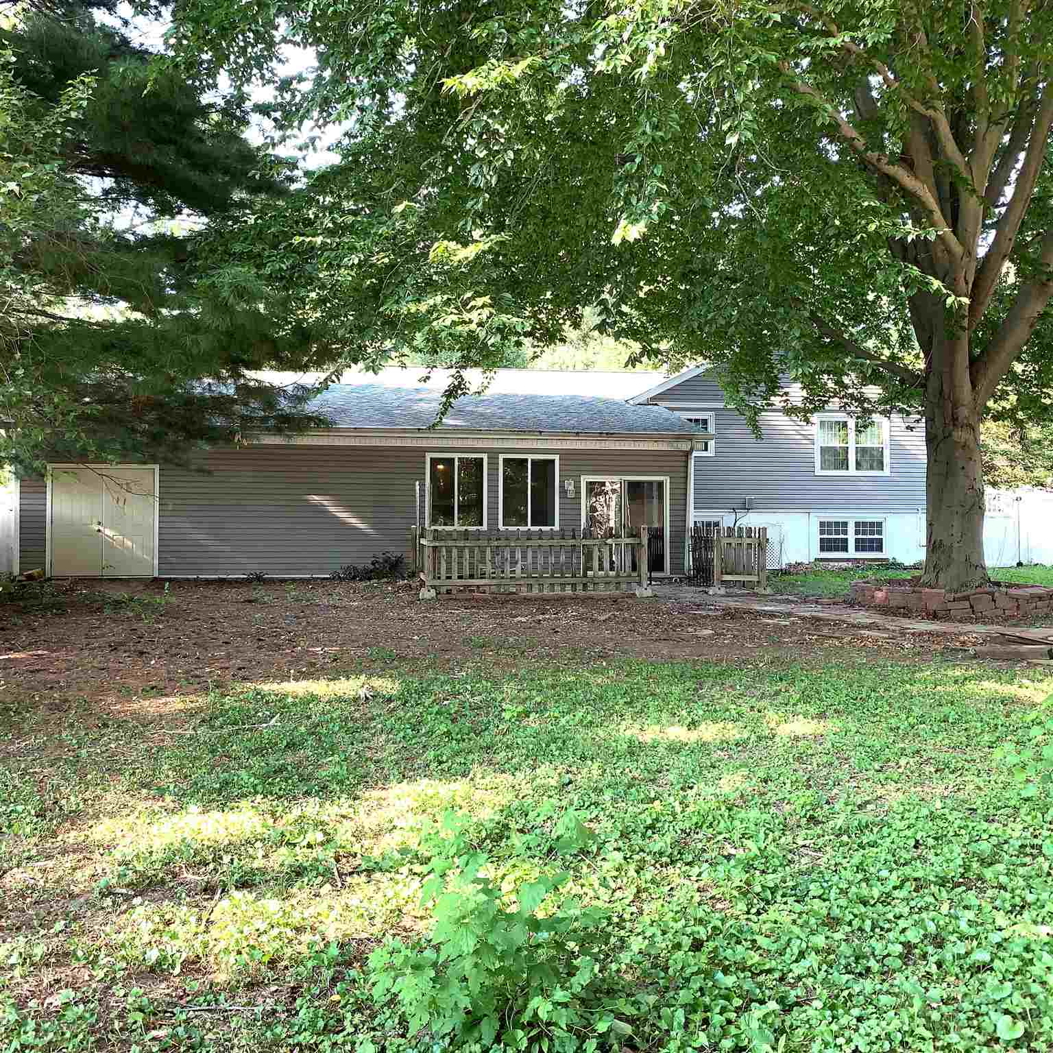 1620 Homewood Avenue Springfield, IL 62704 - Photo 2 of 26 Gallery Image 2