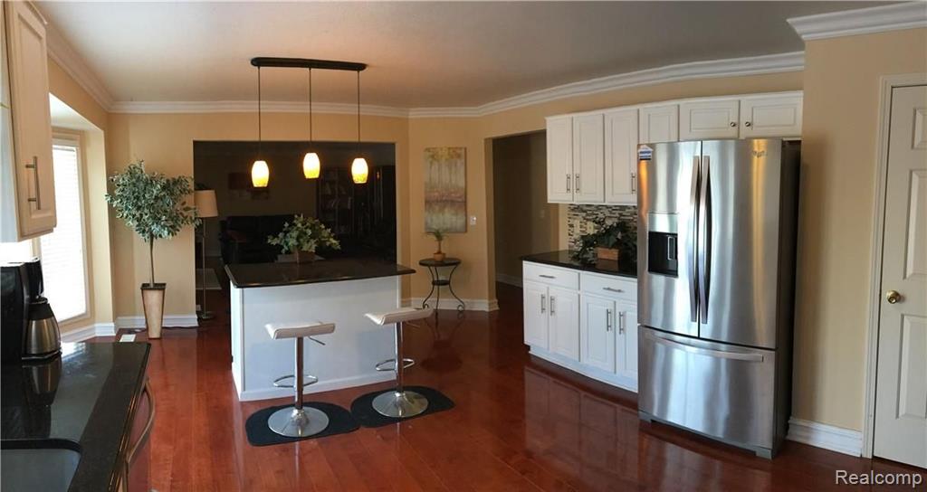 2012 Baron Rochester Hills, MI 48307 - Photo 5 of 26