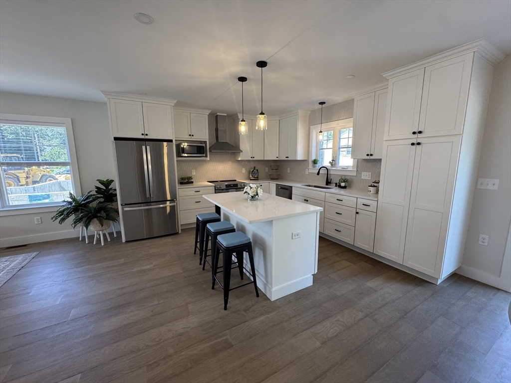 19 Barberry Road Mansfield, MA 02048 - Photo 3 of 17