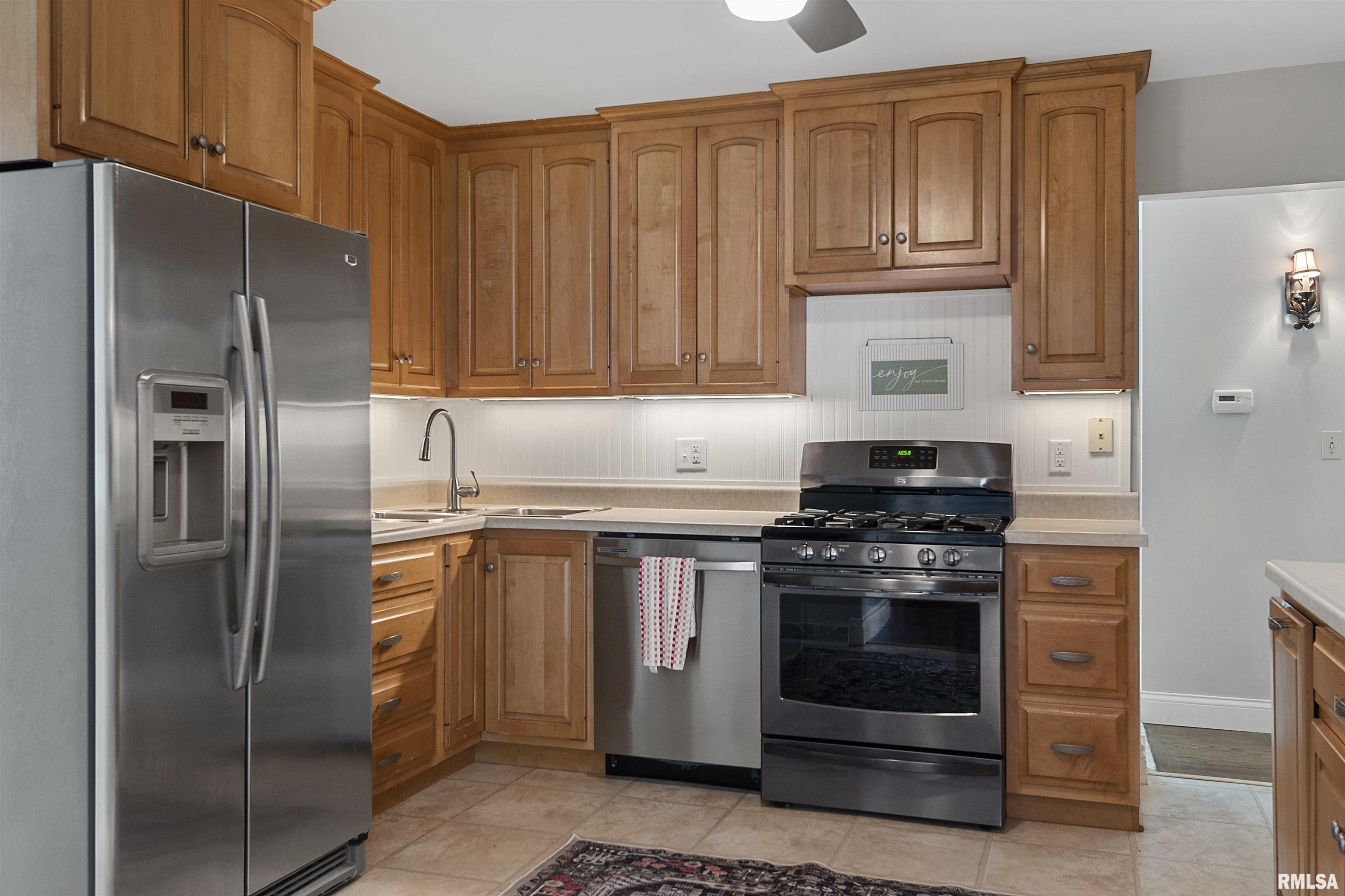 48 North Oxford Road Springfield, IL 62702 - Photo 10 of 50
