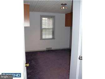 7 Lawndale Road Reading, PA 19610 - Photo 7 of 12 Gallery Image 7