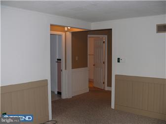 7 Lawndale Road Reading, PA 19610 - Photo 8 of 12 Gallery Image 8