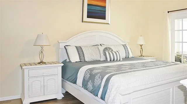 $12,000 | 1305 Siesta Bayside Drive, Unit 1305B, Sarasota, FL 34242