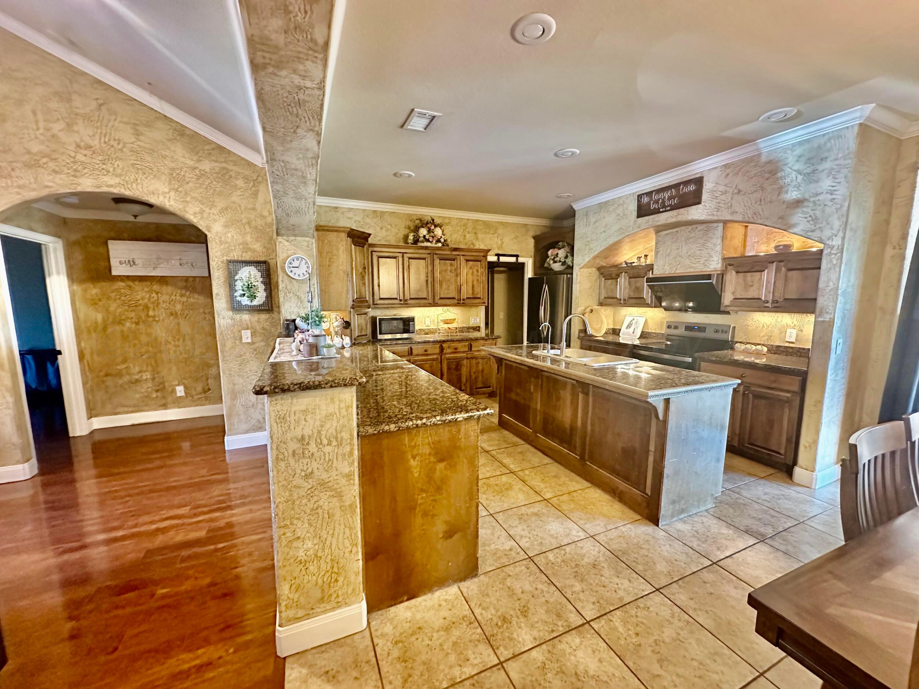 8615 Addison Drive Amarillo, TX 79119 - Photo 5 of 29 IMG_0313
