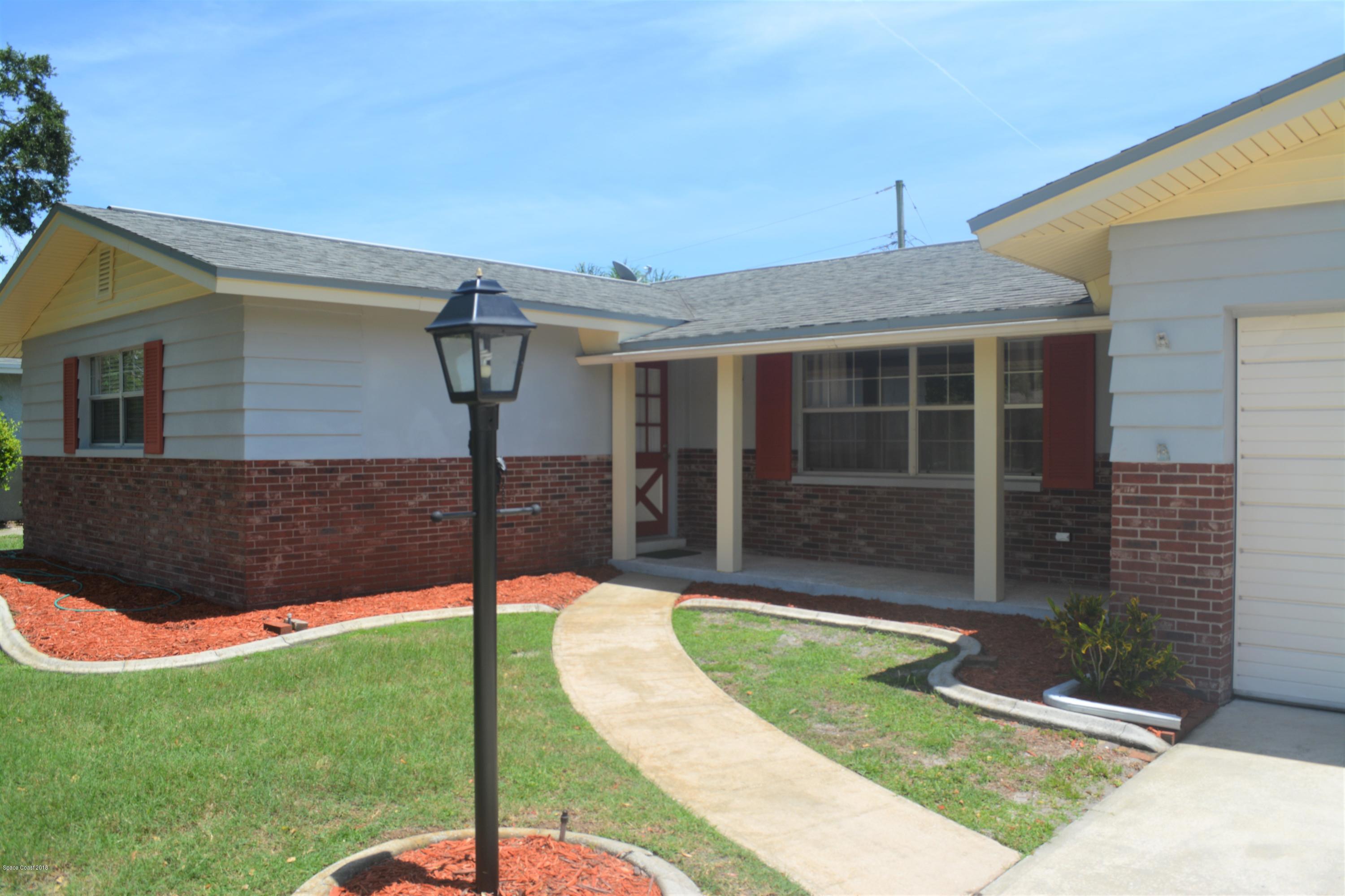 913 Kings Post Road Rockledge, FL 32955 - Photo 4 of 38 DSC_0007
