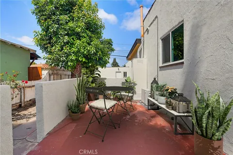 $699,000 | 2525 Fashion Avenue, Long Beach, CA 90810