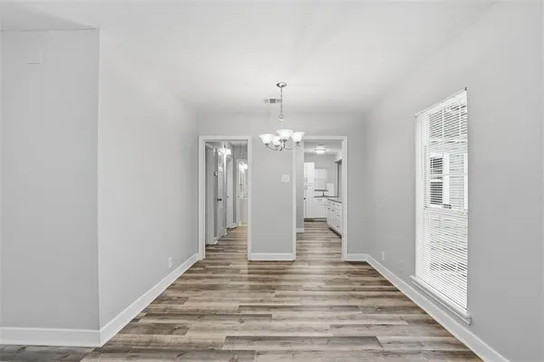 $2,400 | 227 South Hampton Road, Dallas, TX 75208