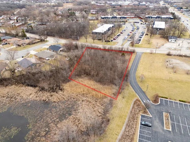 $445,000 | 600 West Lake Street, Bartlett, IL 60103