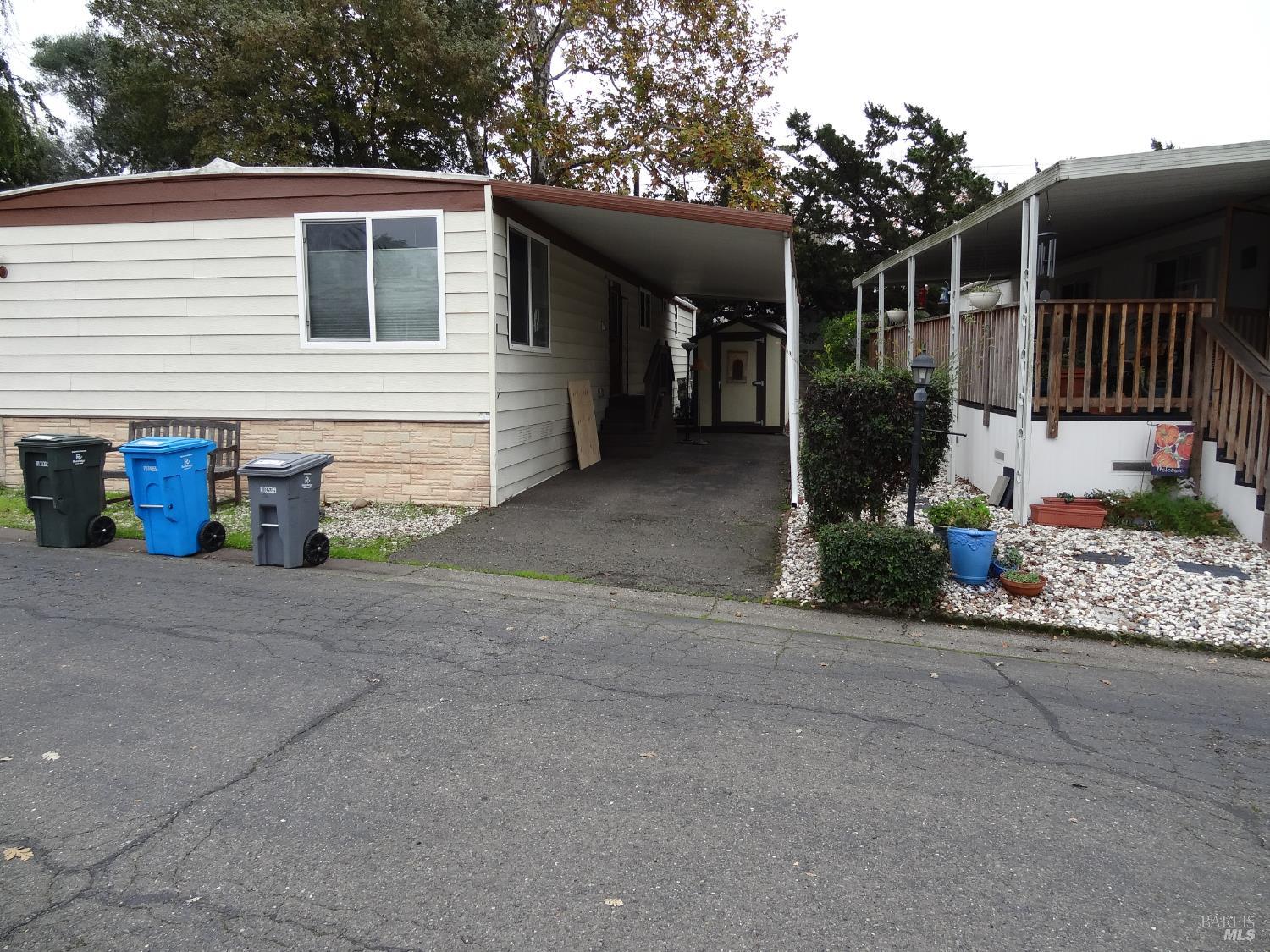 6 Larkspur Place Santa Rosa, CA 95409 - Photo 7 of 7 a view of a house with a street