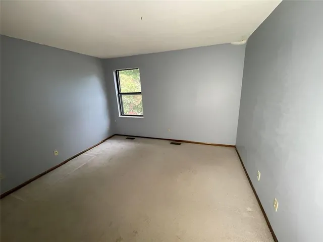 $179,900 | 2074 Duclair Parkway, St. Charles, MO 63303