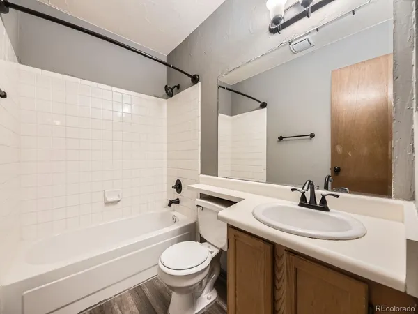 $184,900 | 5745 West Atlantic Place, Unit 207, Lakewood, CO 80227