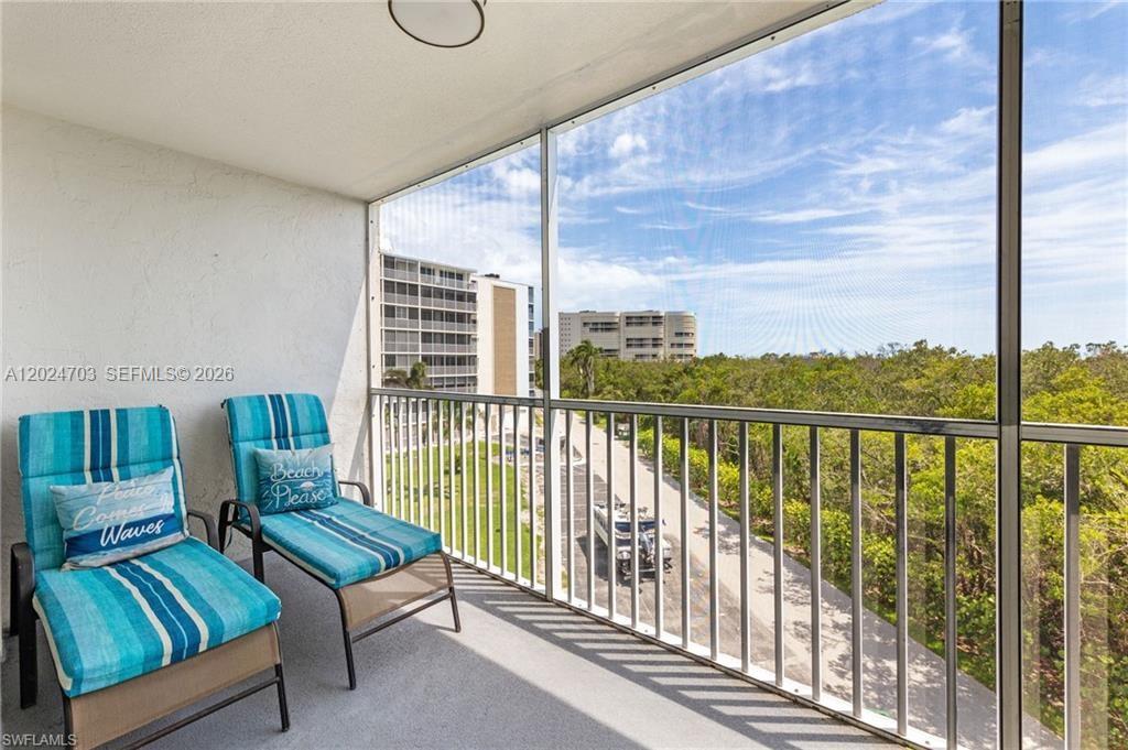 5 Bluebill Avenue, Unit 403 Naples, FL 34108 - Photo 29 of 44