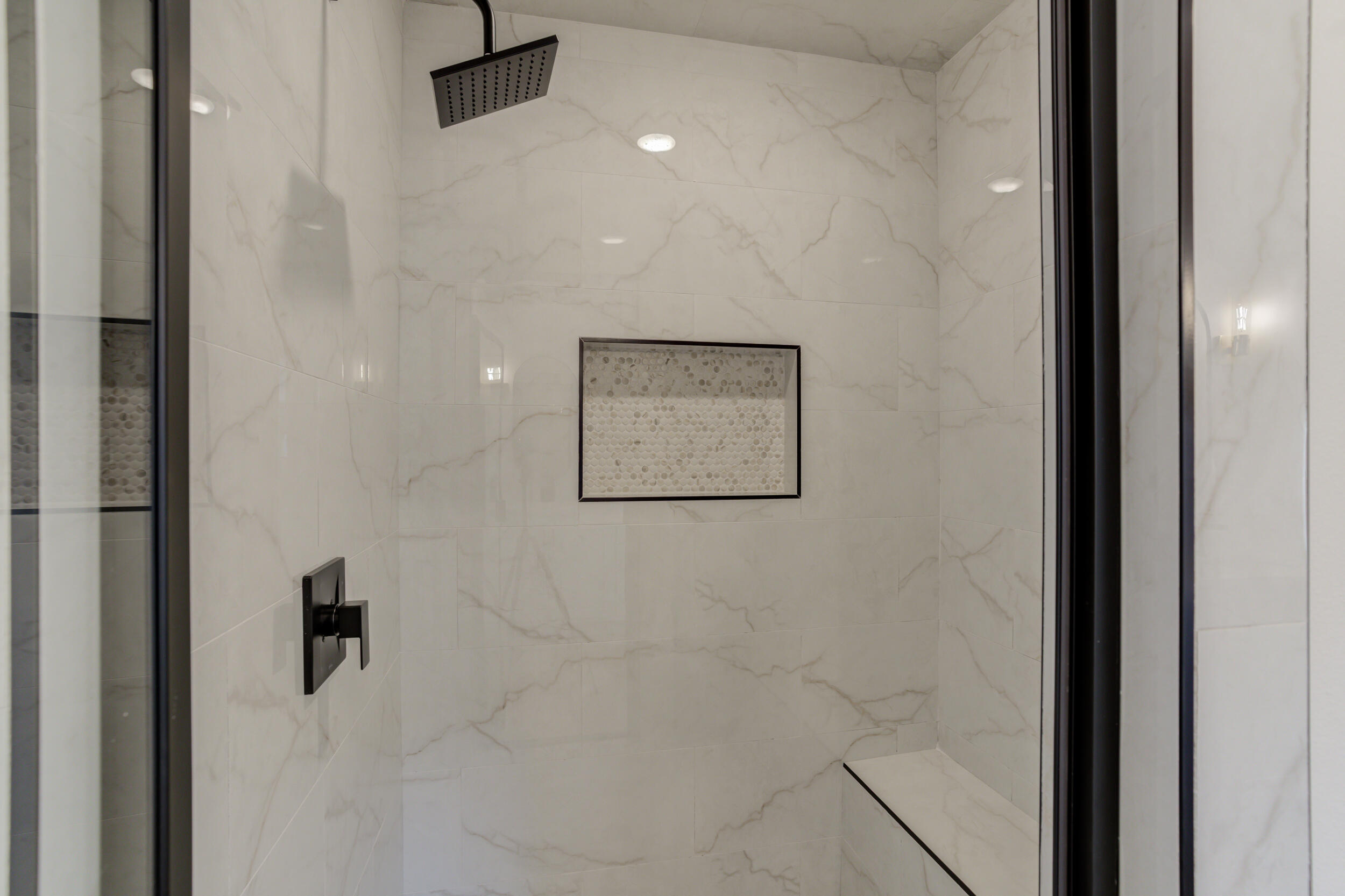 6913 13th Street Lubbock, TX 79416 - Photo 33 of 45 a picture of a bathroom