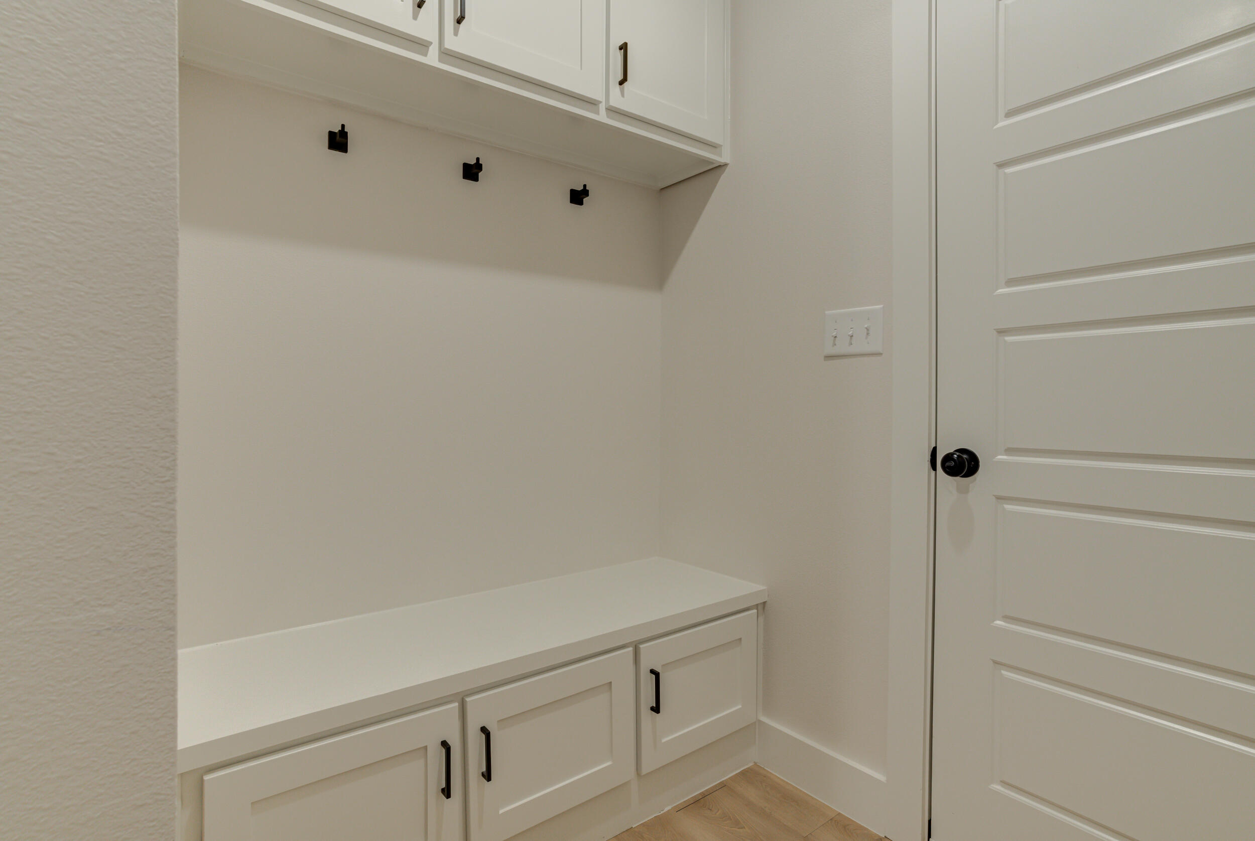 6913 13th Street Lubbock, TX 79416 - Photo 43 of 45 a view of a hallway