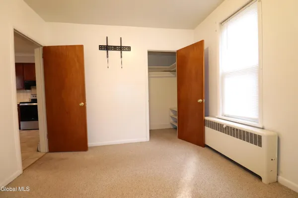 $1,400 | 29 Stewart Street, Amsterdam, NY 12010