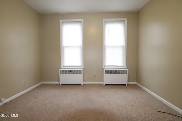 $1,400 | 29 Stewart Street, Amsterdam, NY 12010