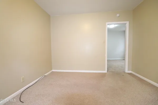 $1,400 | 29 Stewart Street, Amsterdam, NY 12010